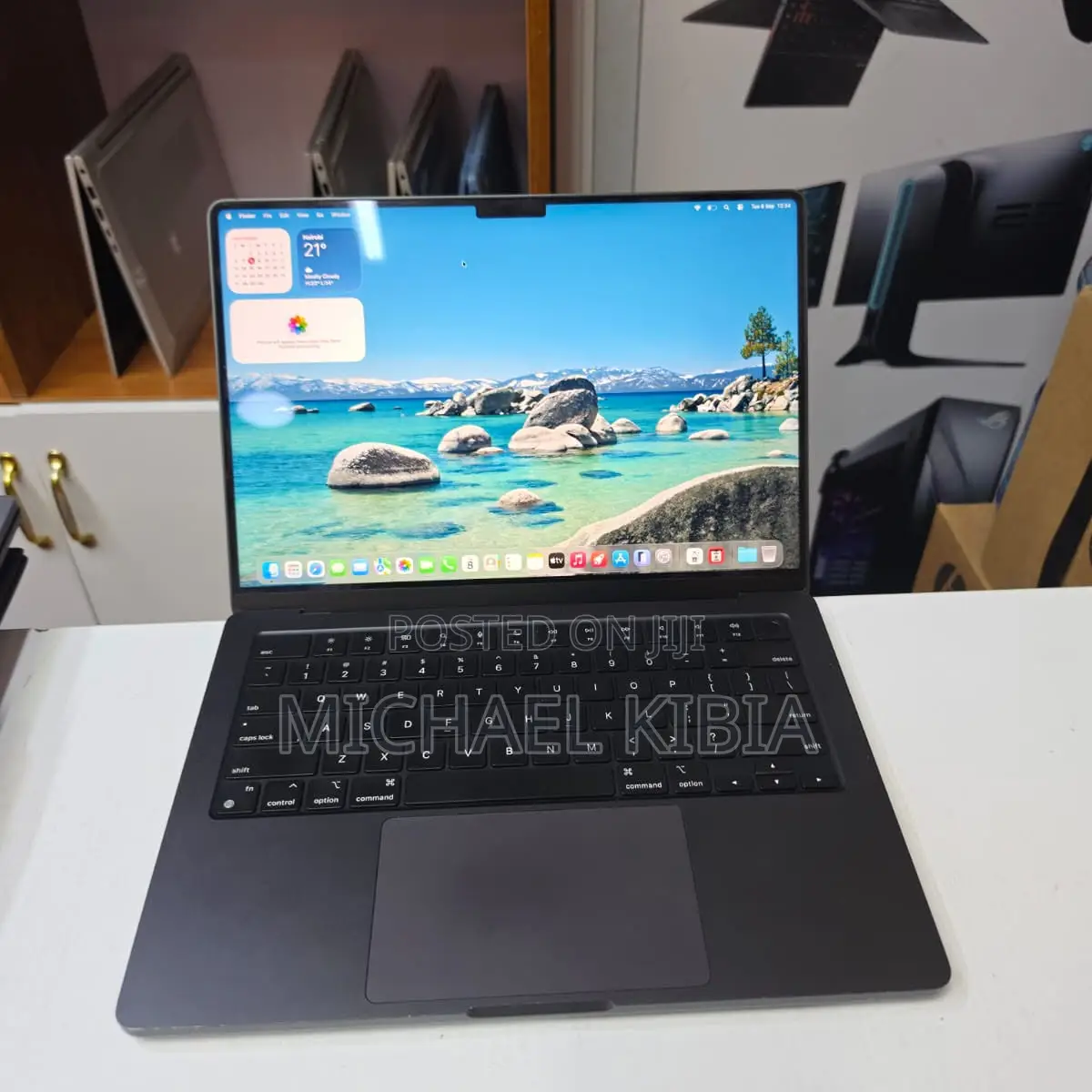 Laptop Apple MacBook Pro 2025 M5 16GB Apple M5 SSD 1T
