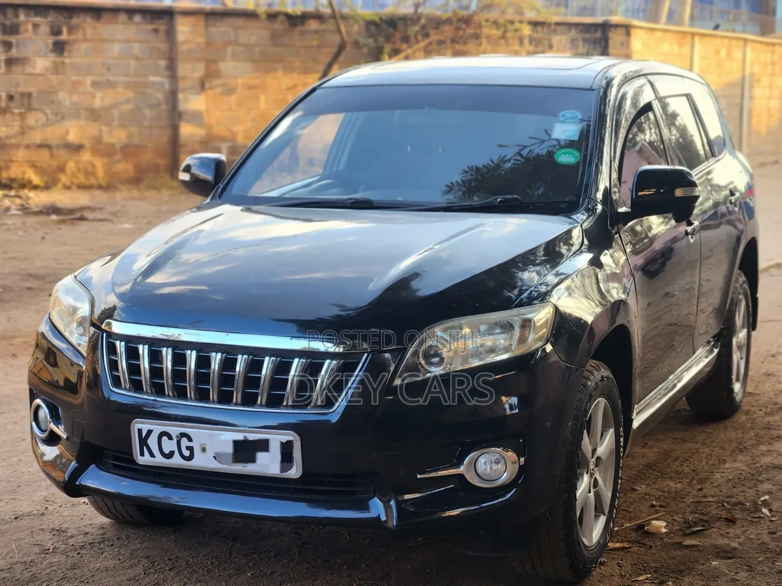 Toyota Vanguard 2010 Black