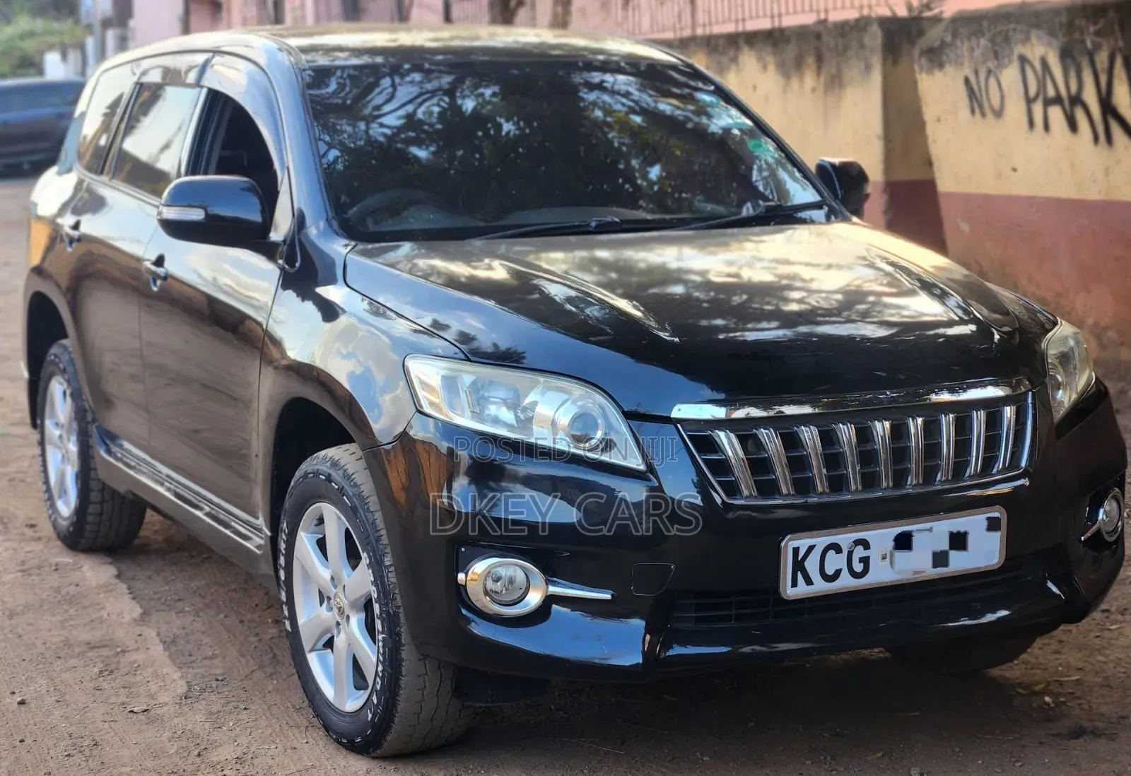 Toyota Vanguard 2010 Black