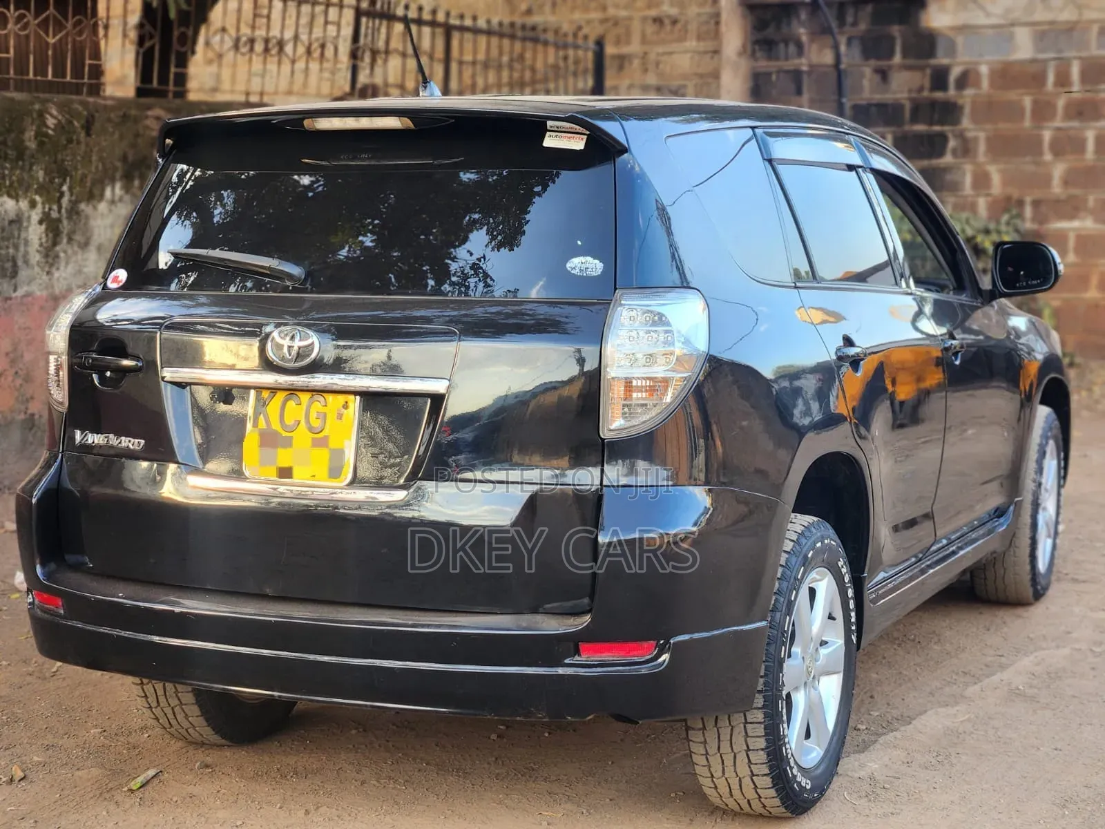 Toyota Vanguard 2010 Black