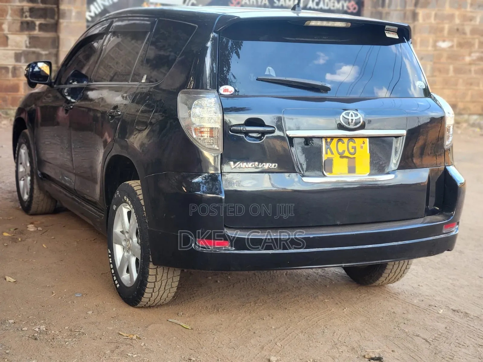 Toyota Vanguard 2010 Black