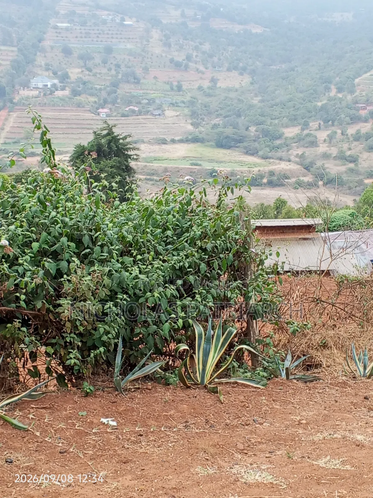 1acre Mua Kitanga Touching Tarmac Selling at 6.5m