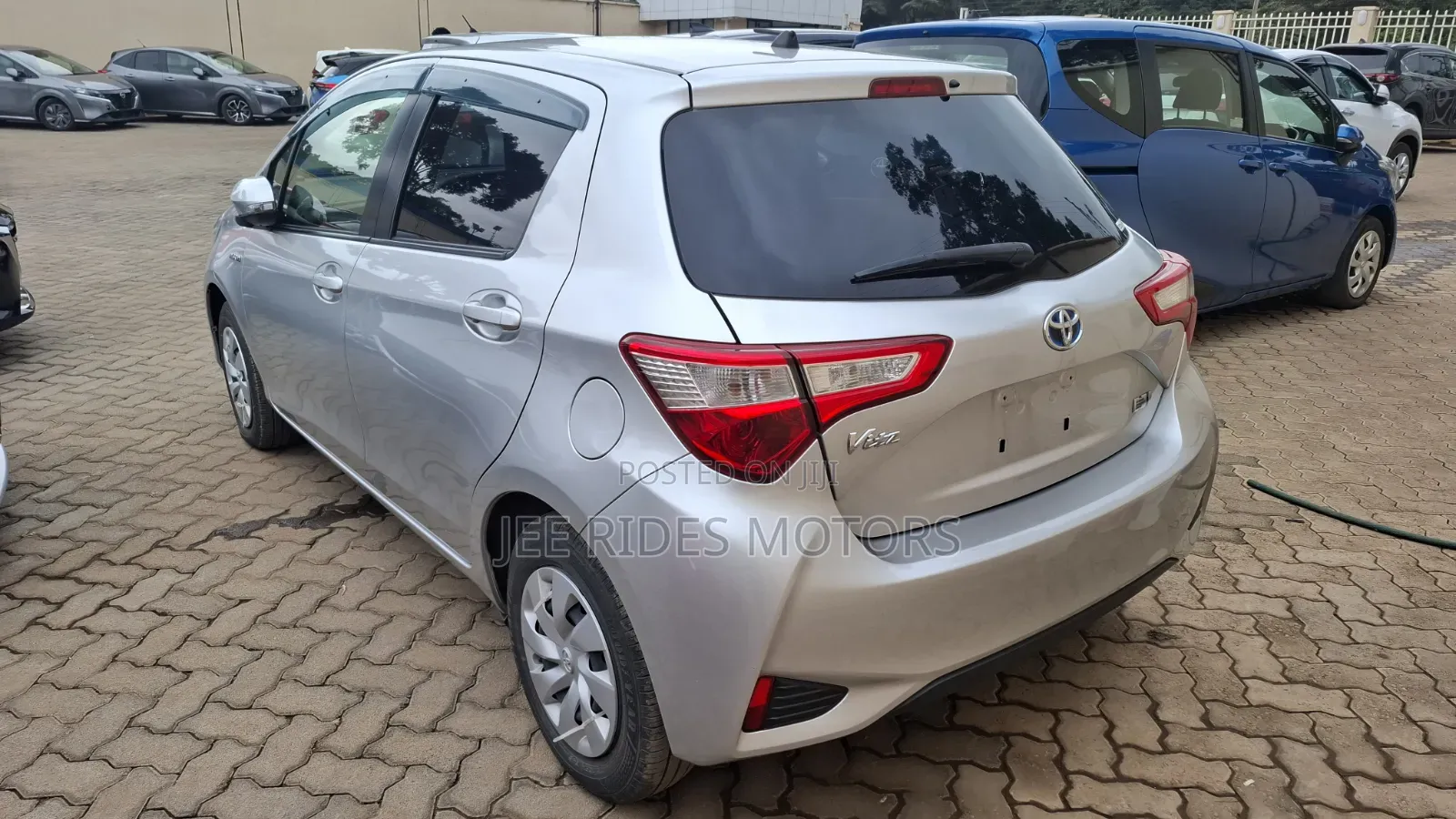 Toyota Vitz 1.5 FWD Hybrid 5dr 2019 Silver