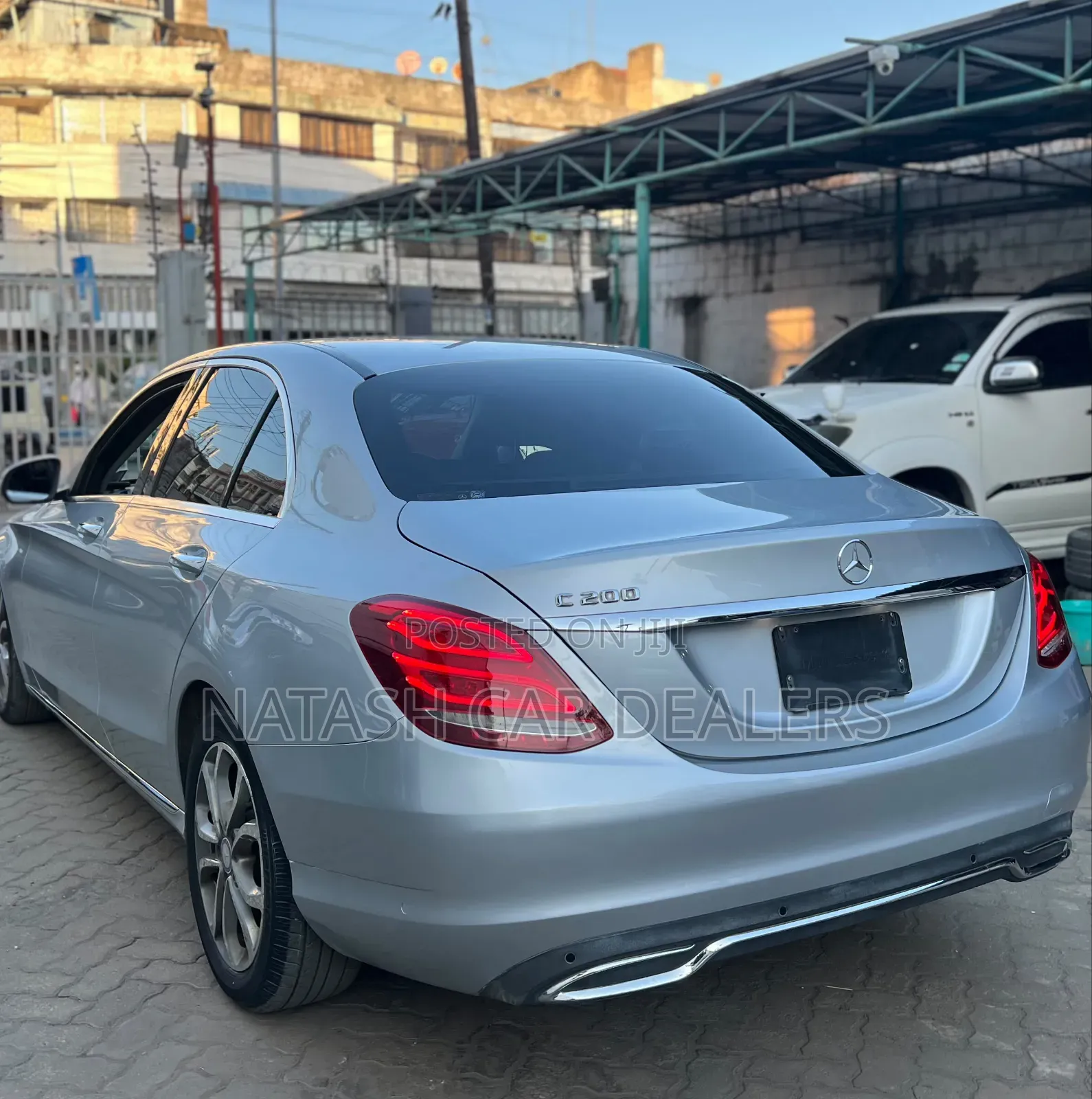 Mercedes-Benz C200 2016 Silver