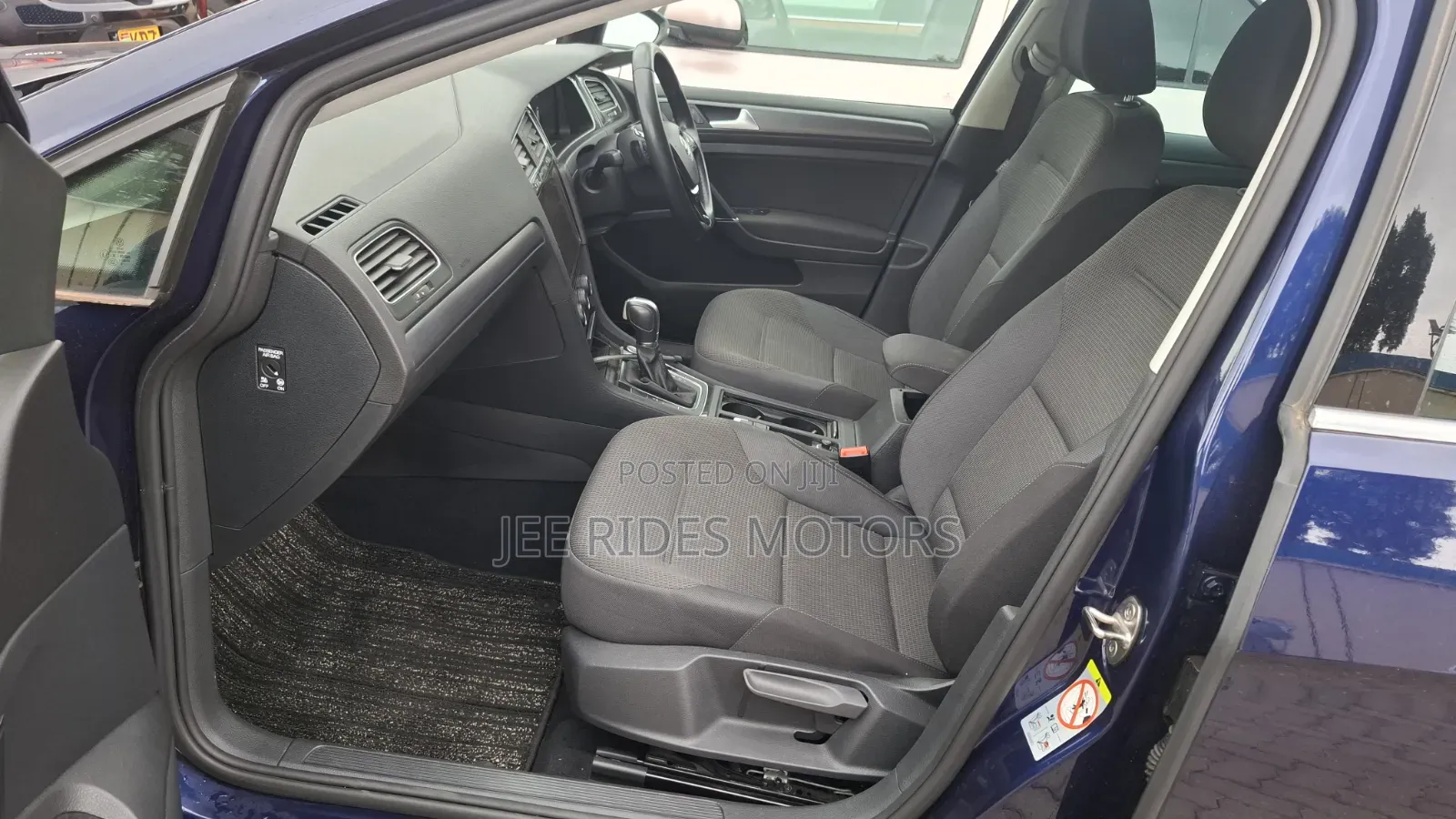 Volkswagen Golf 2019 Blue