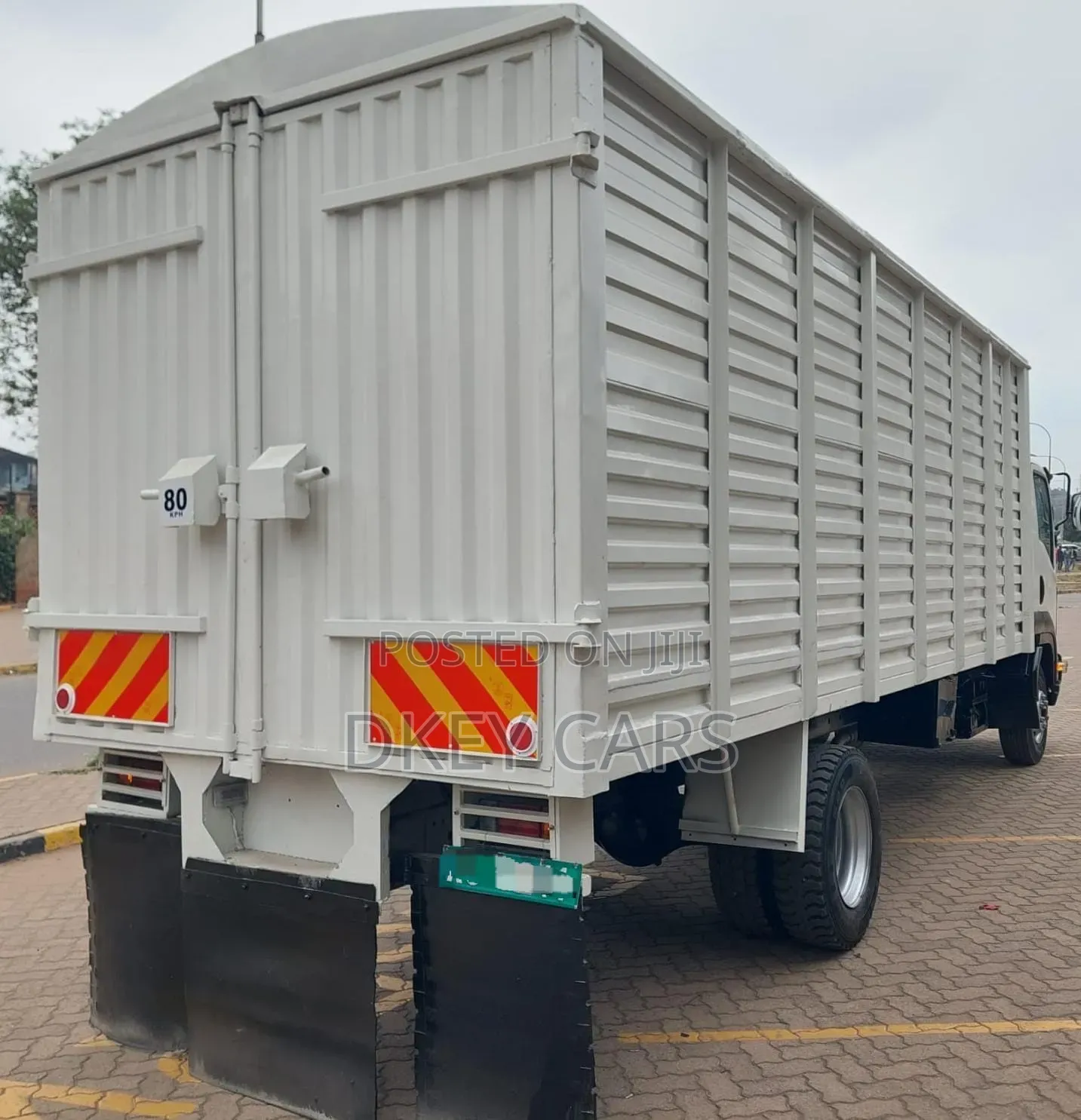 Isuzu Frr90 Bluepower 2023 White