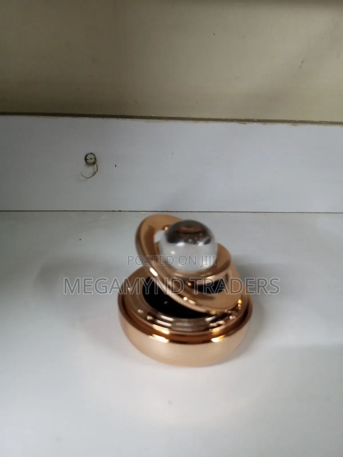 Car Rotating Perfume Aromatherapy / Solar Power Car Aromatherapy