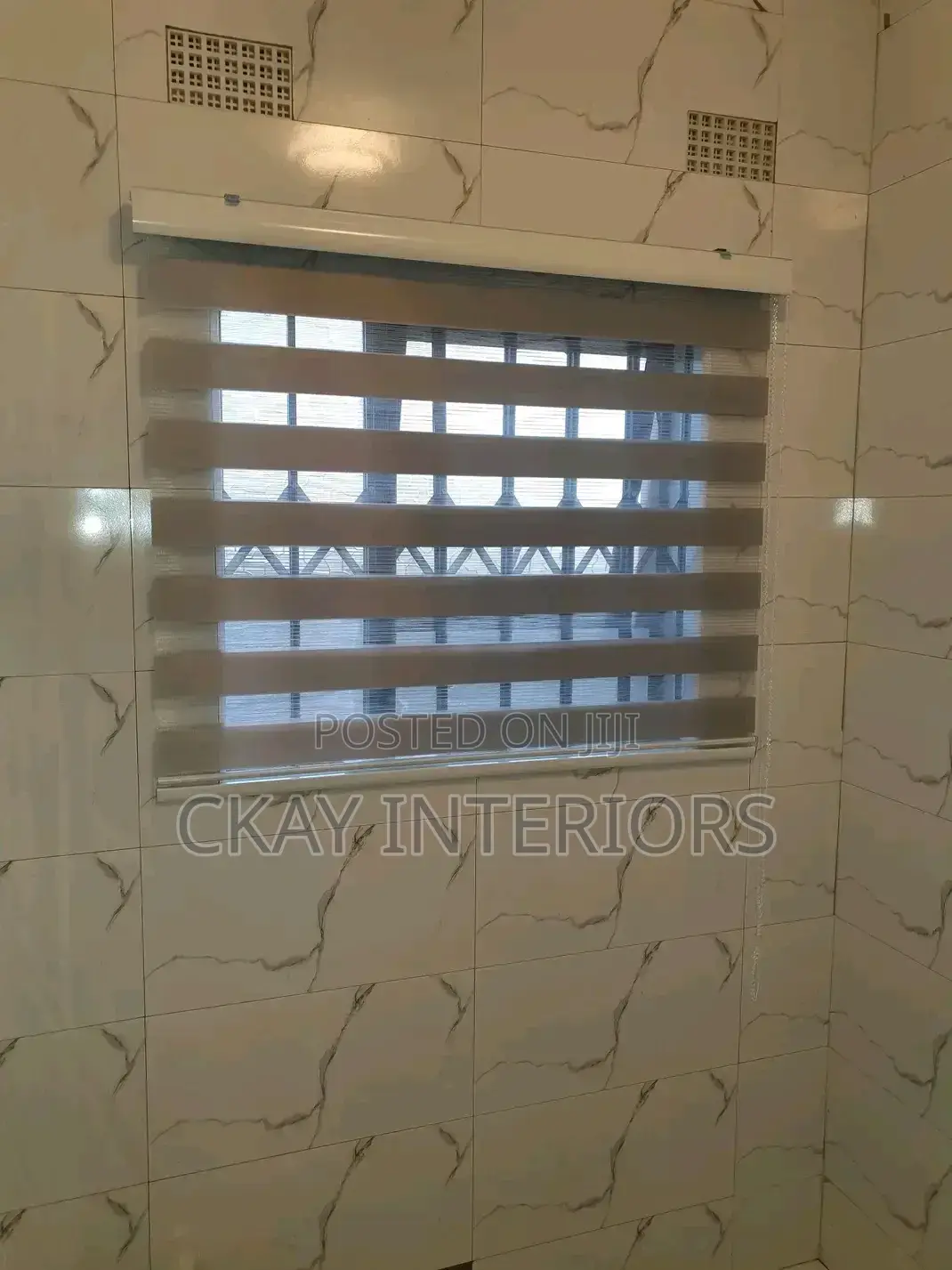 Elegant Horizontal Blinds for a Beautifully Finished Home.