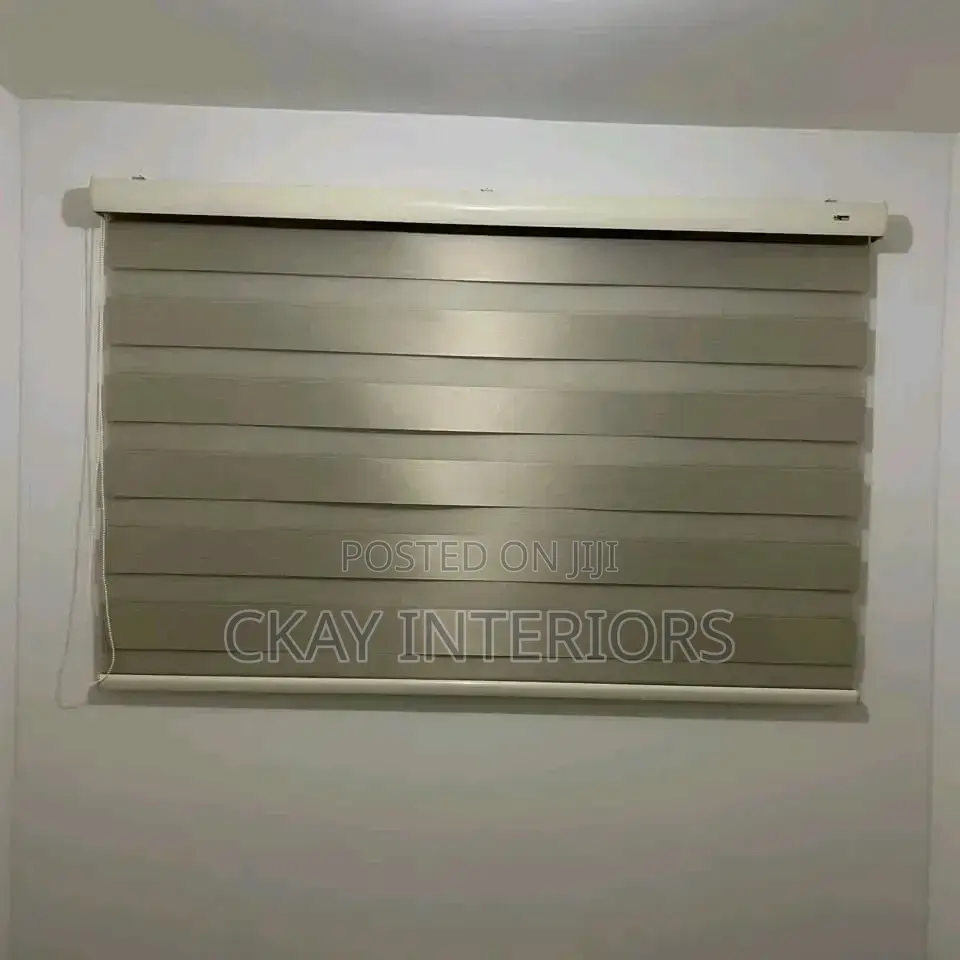 Beautiful Horizontal Blinds for Waiting Areas.