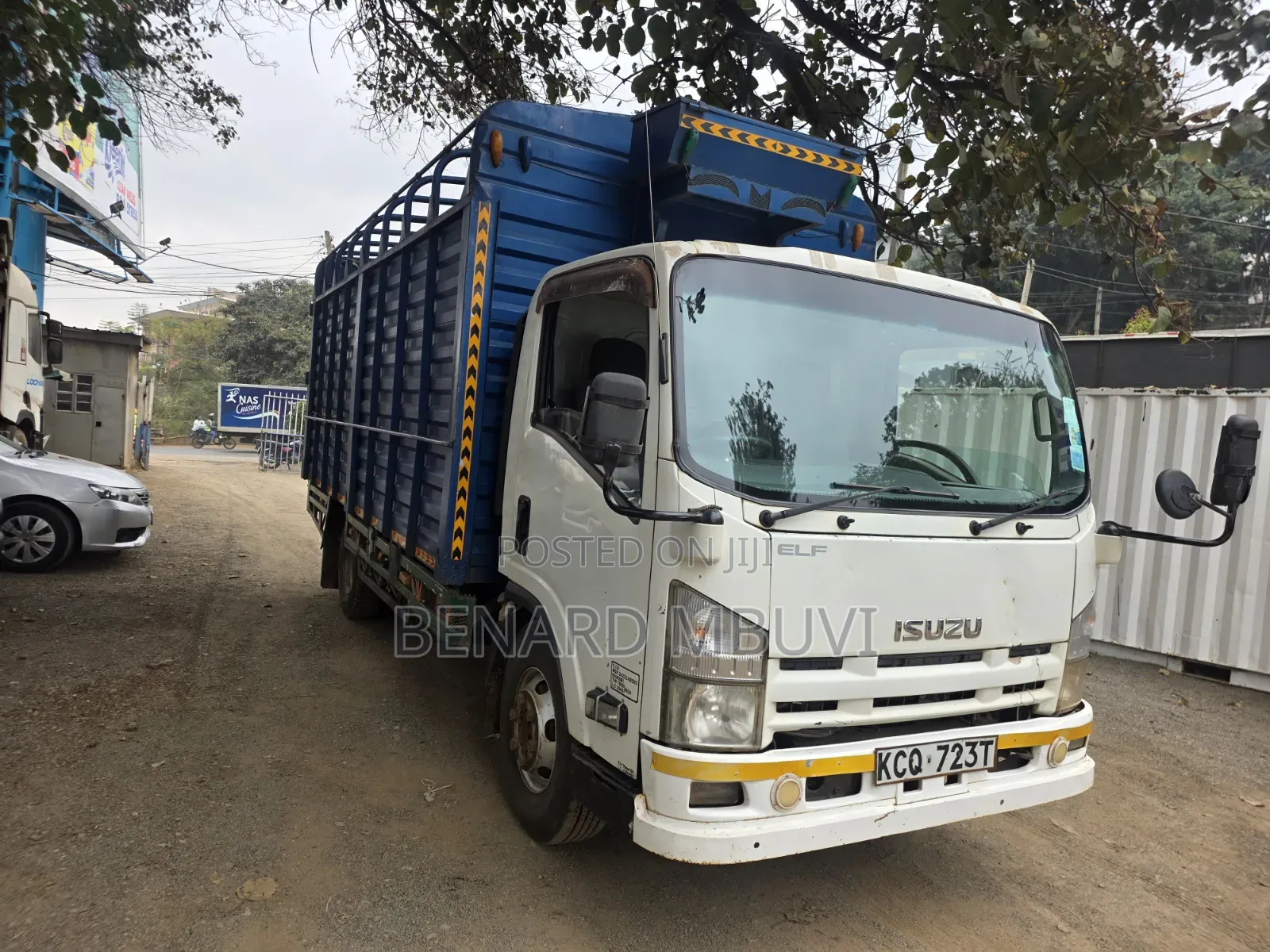 Isuzu Elf 2014 White