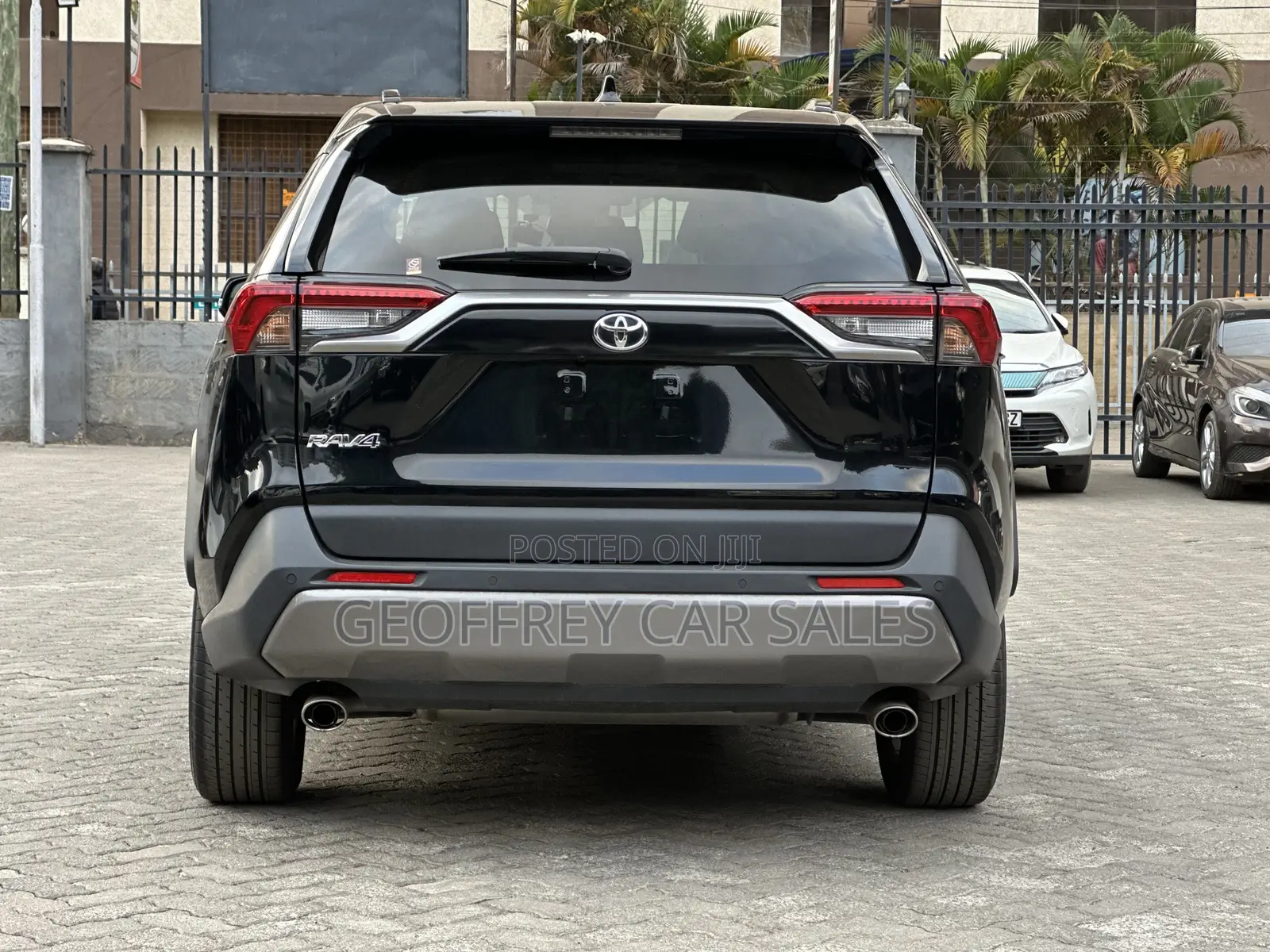 Toyota RAV4 Limited AWD 2020 Black