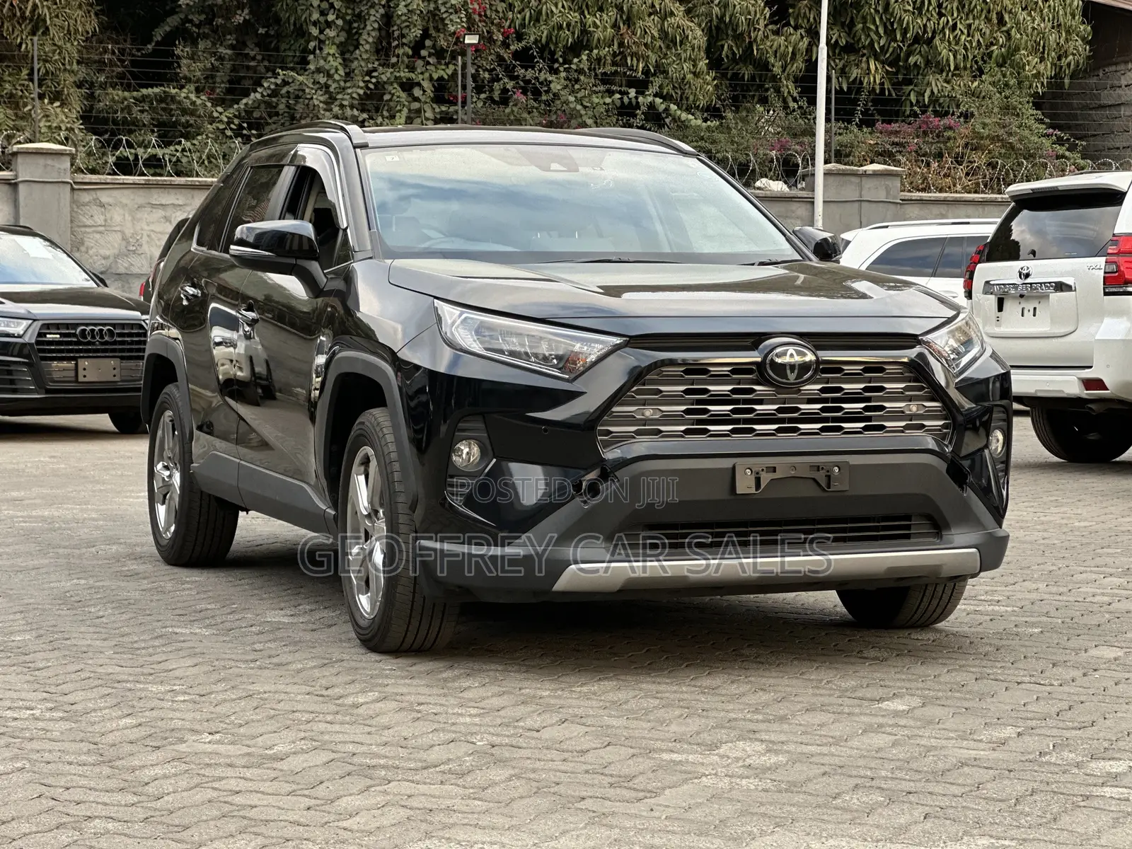 Toyota RAV4 Limited AWD 2020 Black