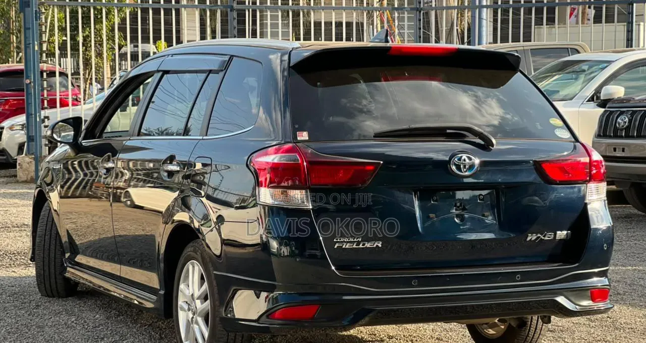 Toyota Corolla Fielder 2019 Black