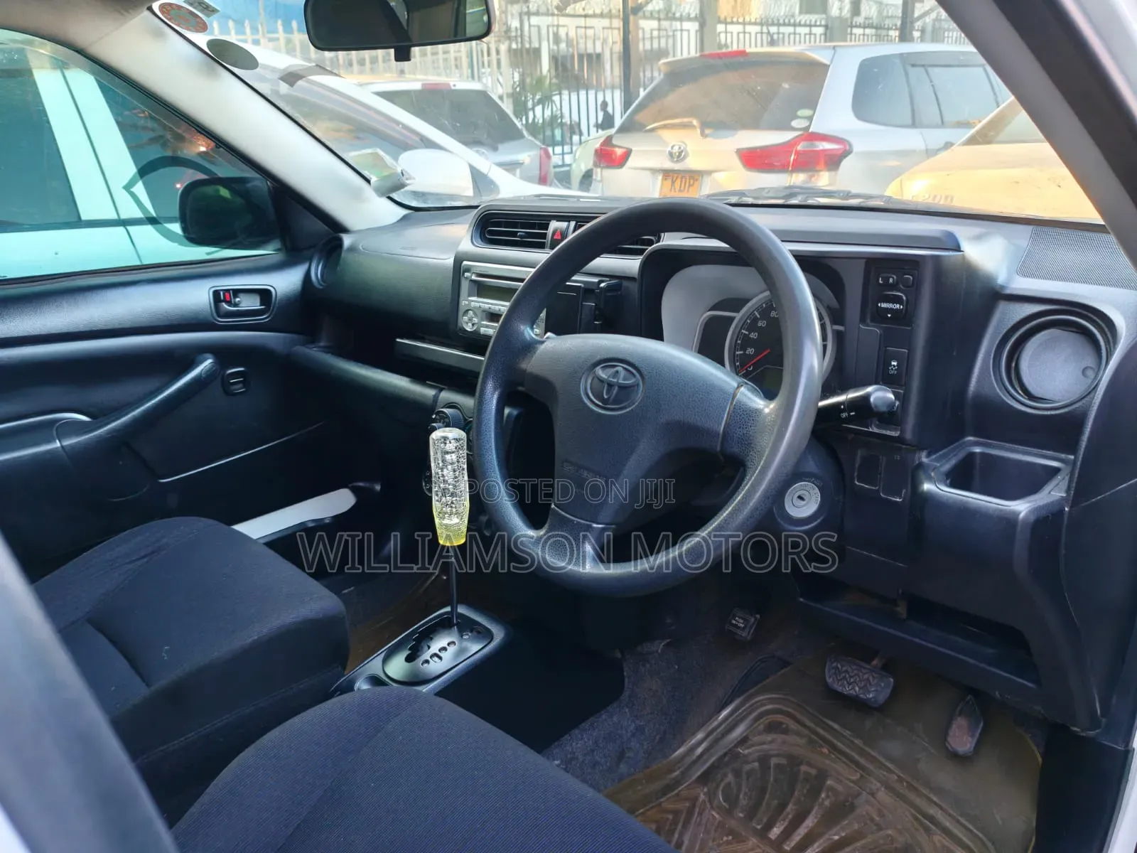 Toyota Probox 1.3 DX Comfort 2WD 2016 White