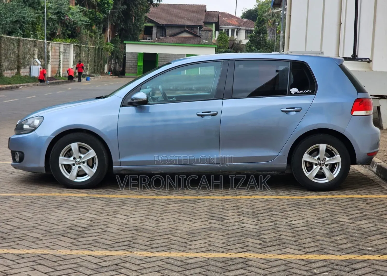 Volkswagen Golf 2010 Blue