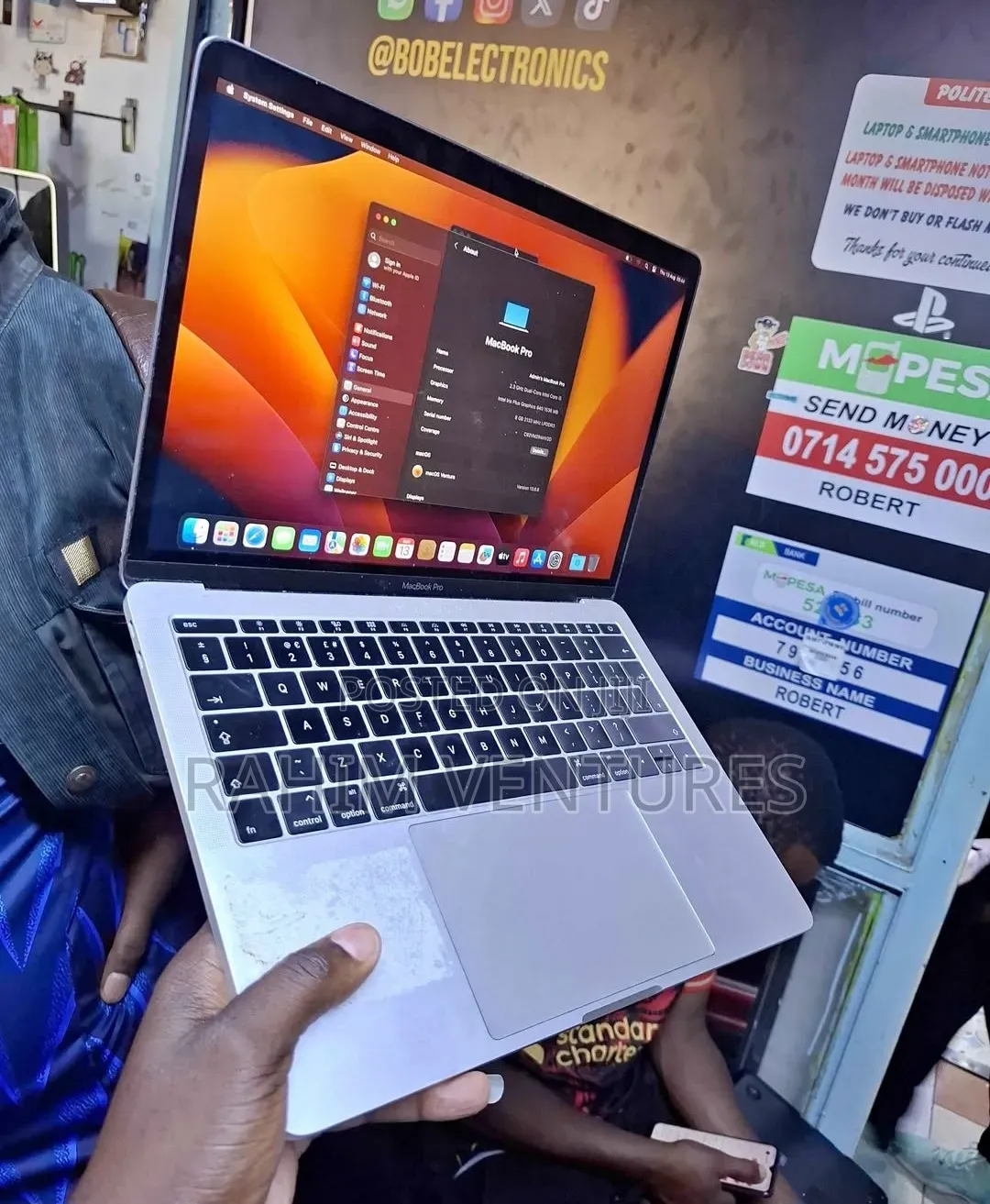 Laptop Apple MacBook Pro 2017 8GB Intel Core i5 SSD 256GB