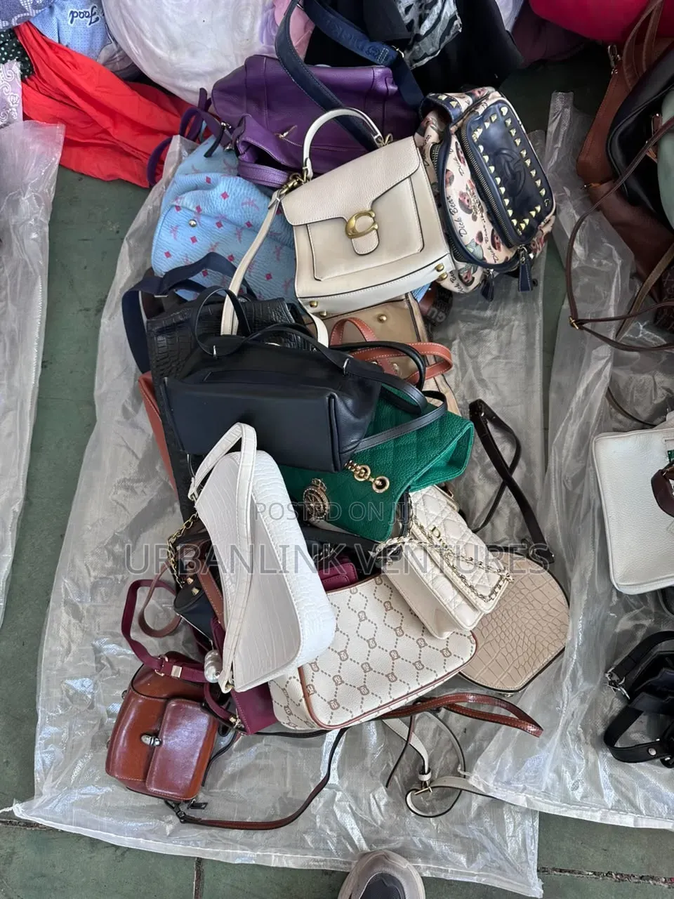 Hand/Sling Bags Bale