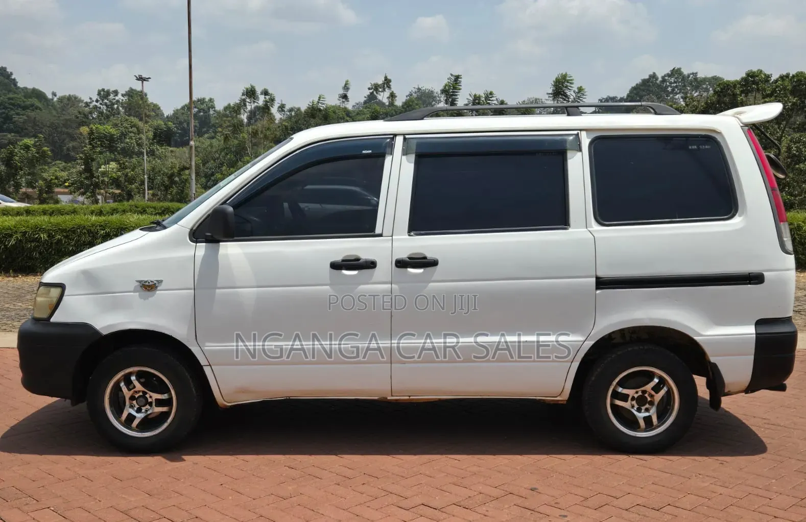 Toyota TownAce 2002 White