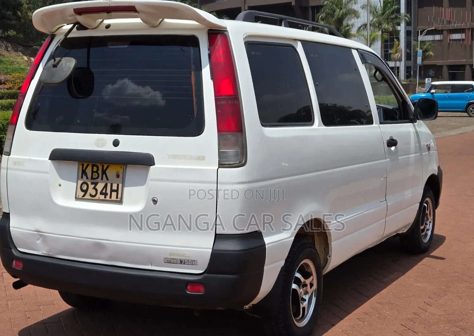 Toyota TownAce 2002 White