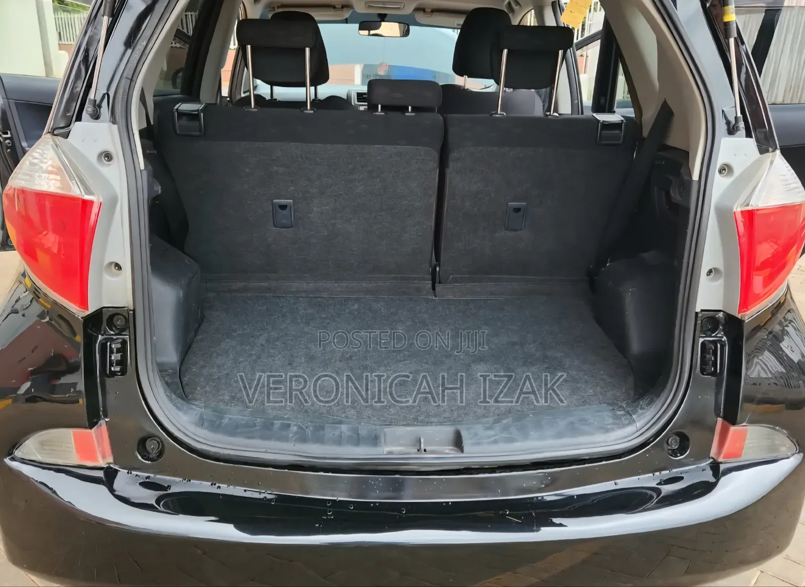 Toyota Ractis 2011 Black