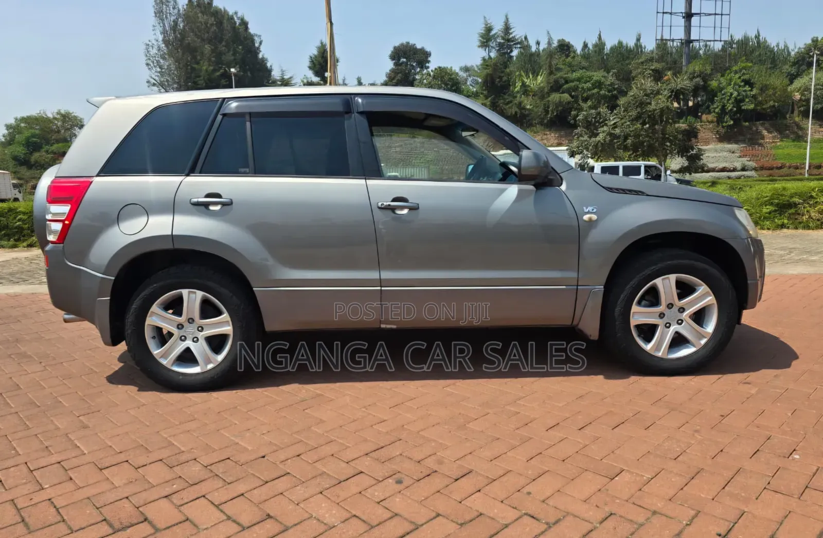 Suzuki Escudo 2005 Gray