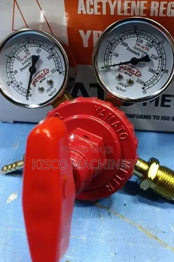 Double Gauge Gas Regulator/Gas Regulator