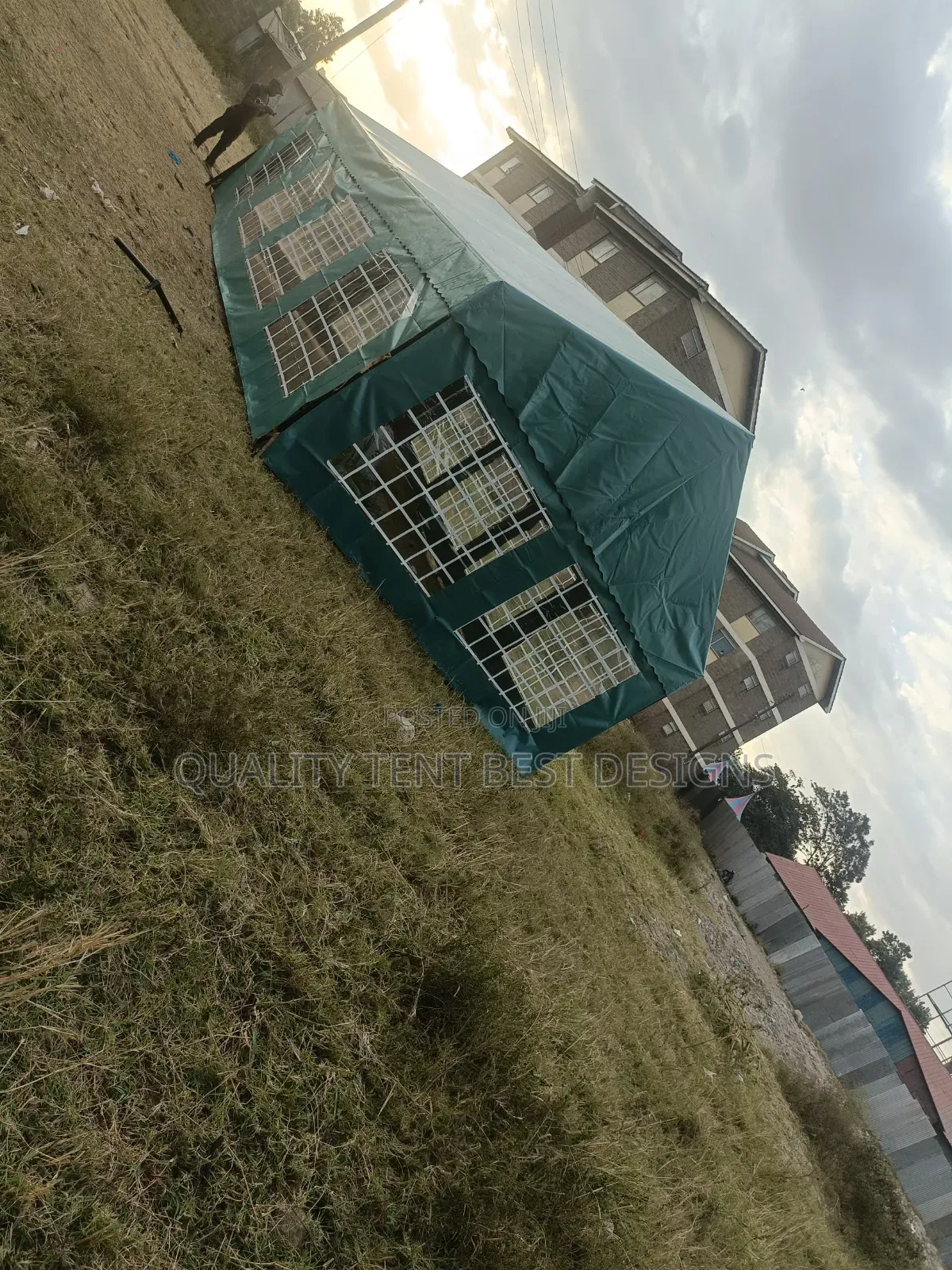 100-Seater Flat Roof Tent– Strong, Spacious Ready for Events/Storage