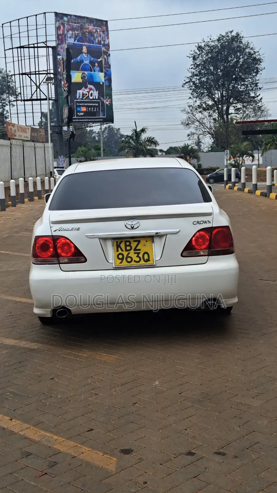 Toyota Crown 2007 White