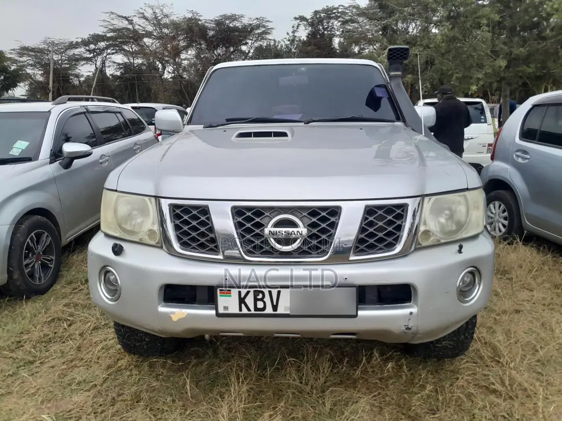 Nissan Patrol 2006 Silver