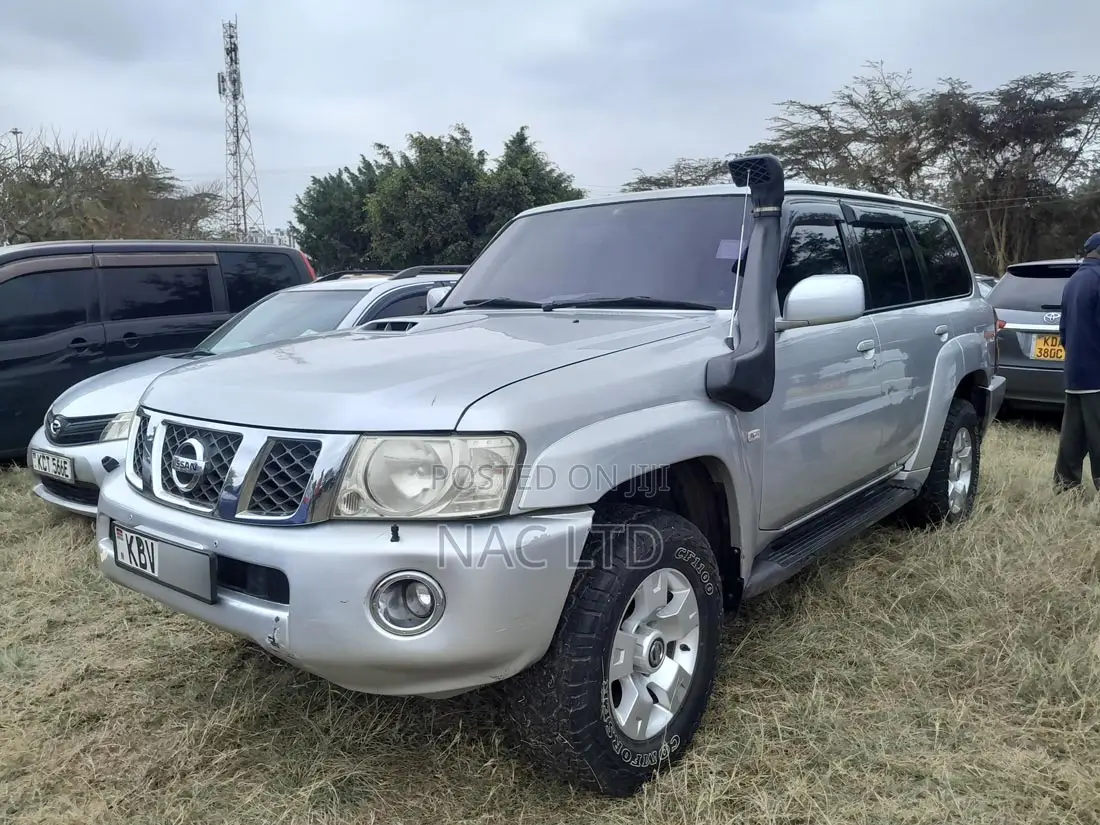 Nissan Patrol 2006 Silver