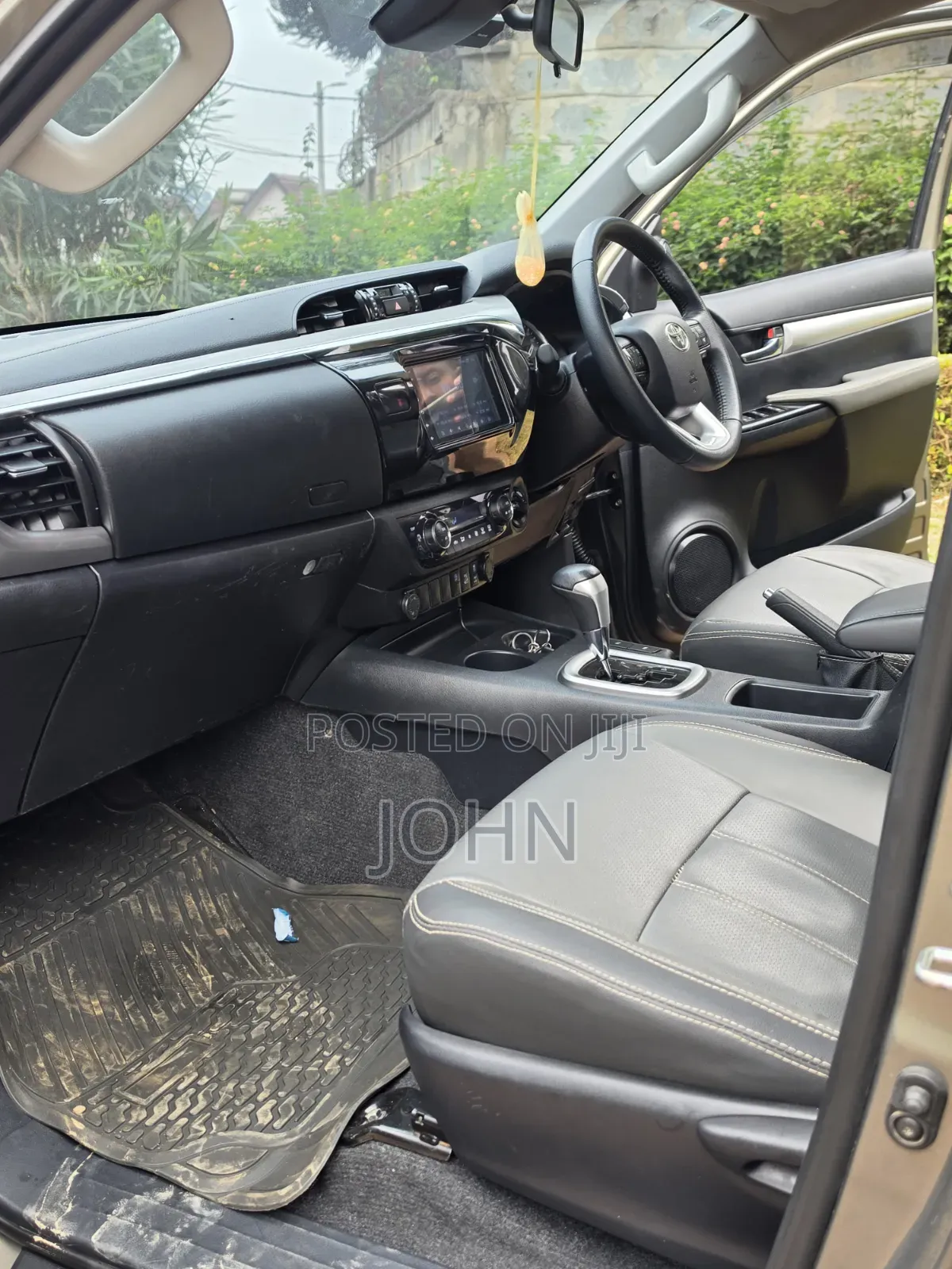 Toyota Hilux Revo Smart Cab Deisel 2.4 AWD 2022 Gold