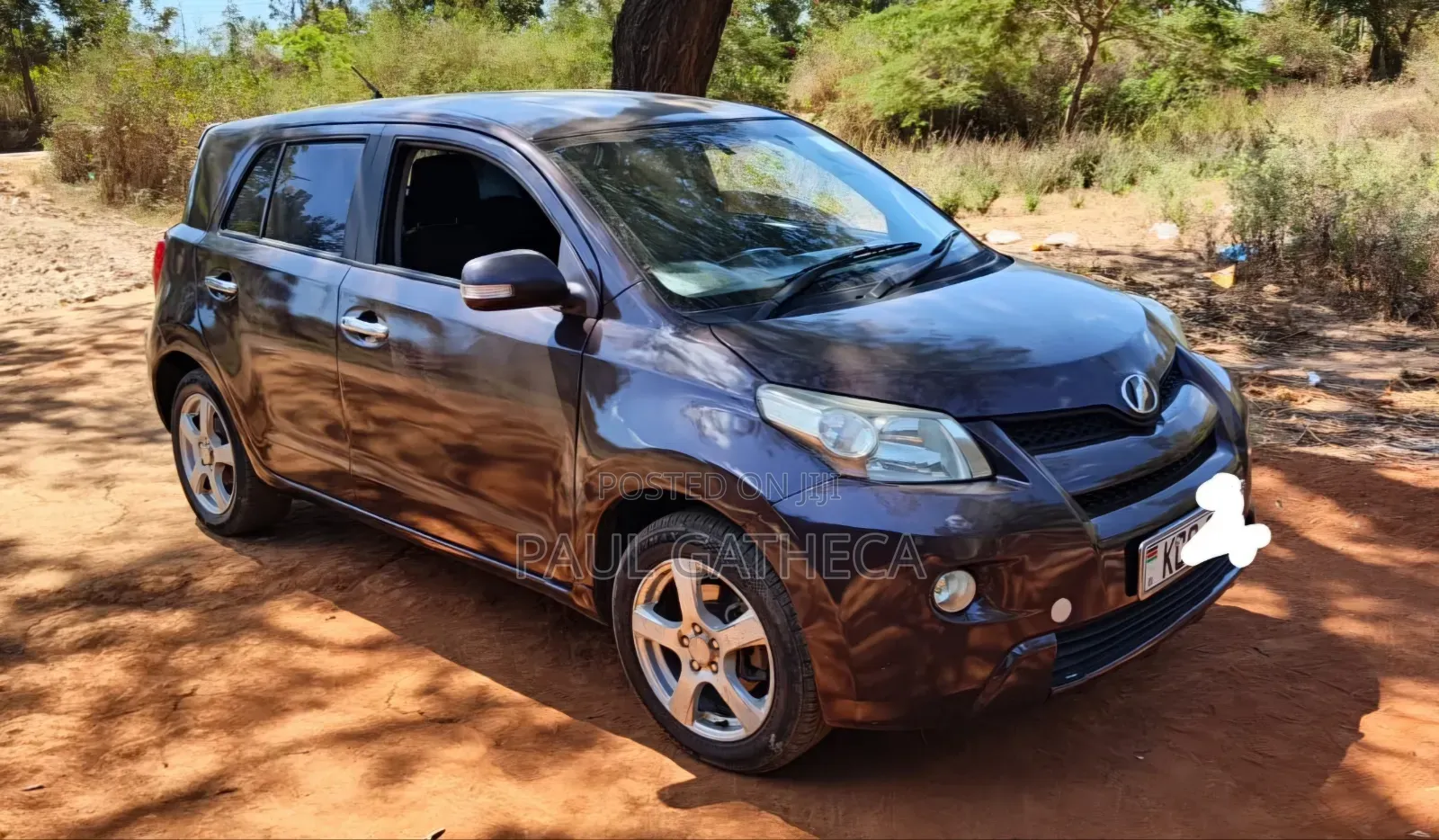 Toyota IST 2012 Maroon