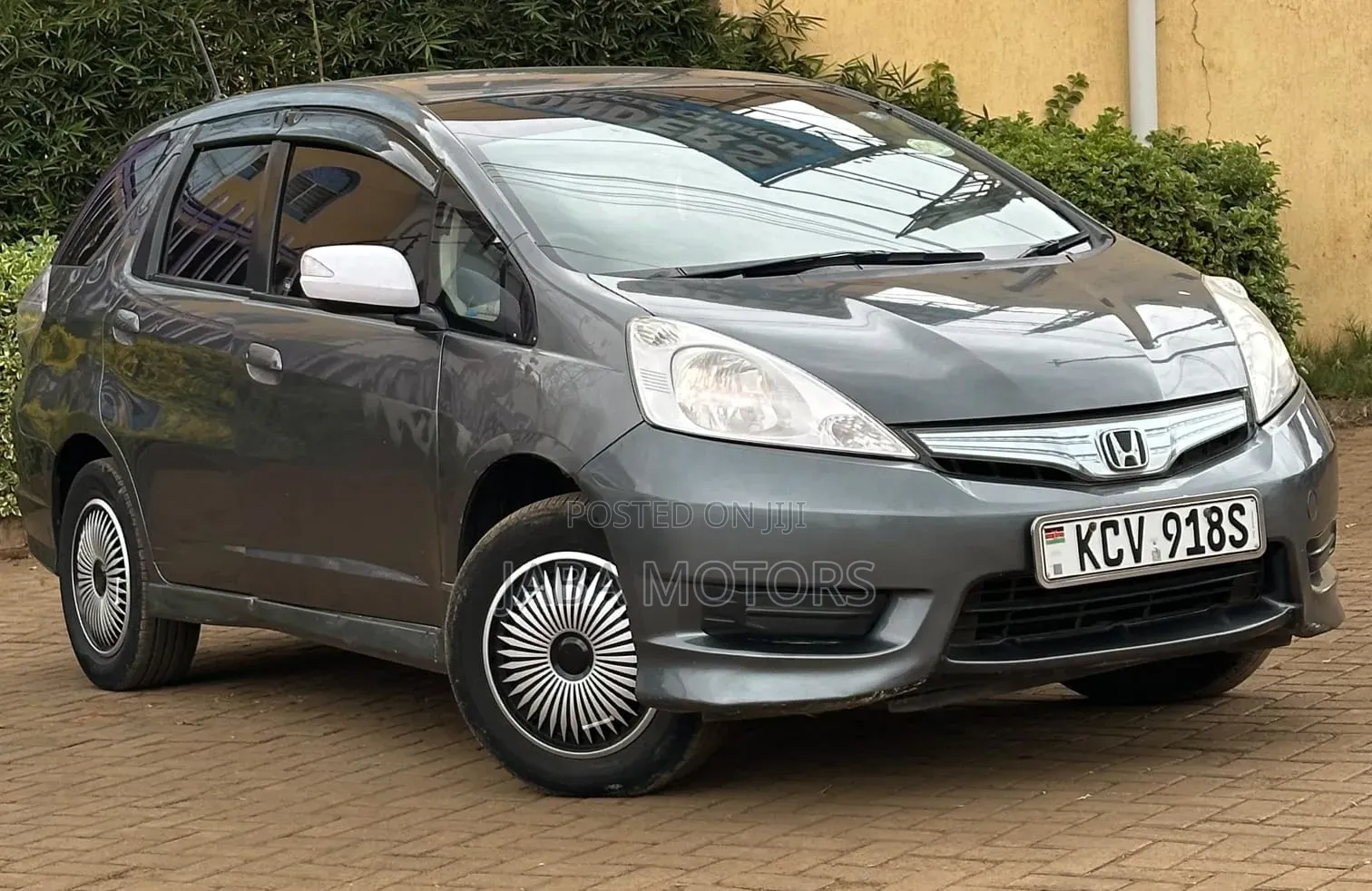 Honda Fit Shuttle 2015 Gray