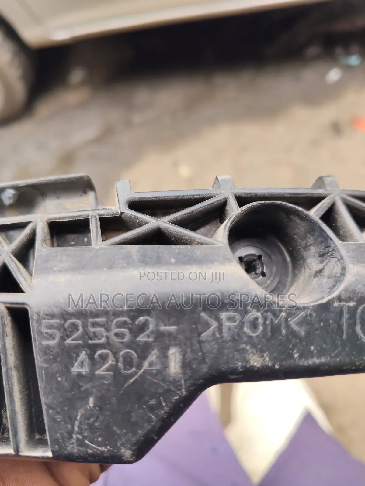 Toyota RAV4 / Vanguard Rear Bumper Slide Upper Part