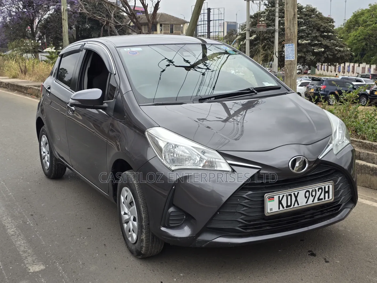Toyota Vitz 1.0 FWD 5dr 2019 Gray