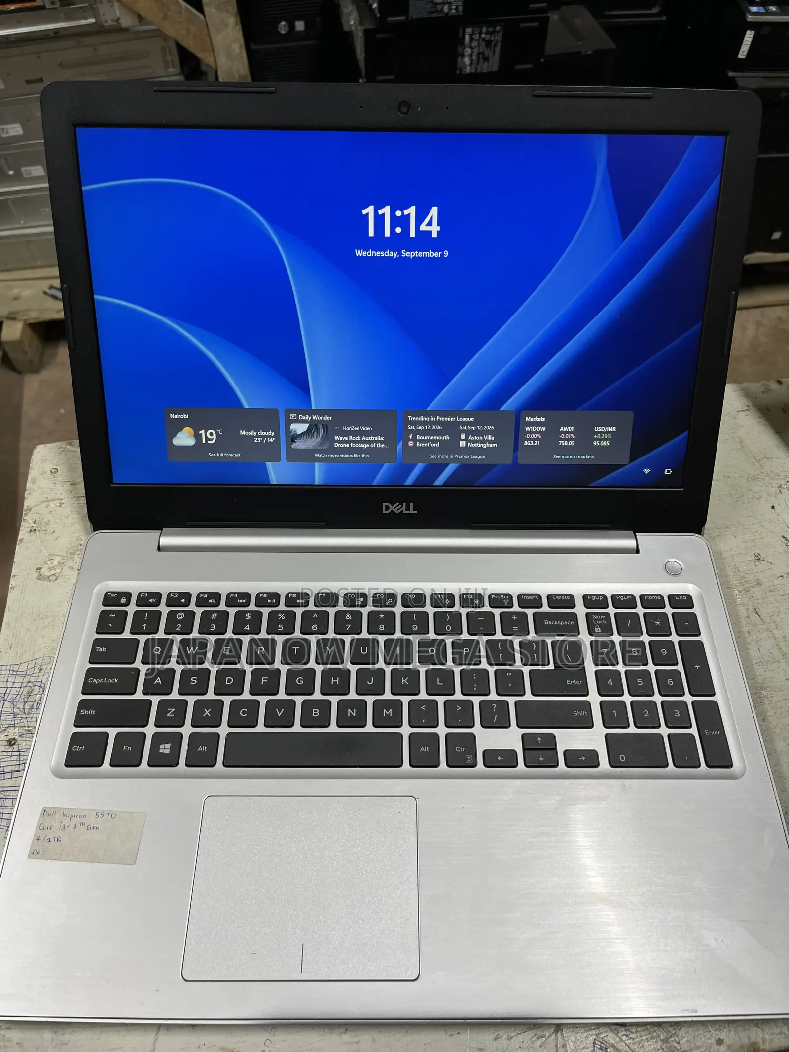 Laptop Dell Inspiron 5565 4GB Intel Core i3 HDD+SSD 1T