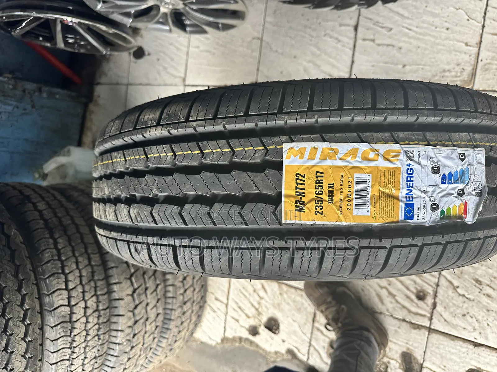 235/65r17 Mirage