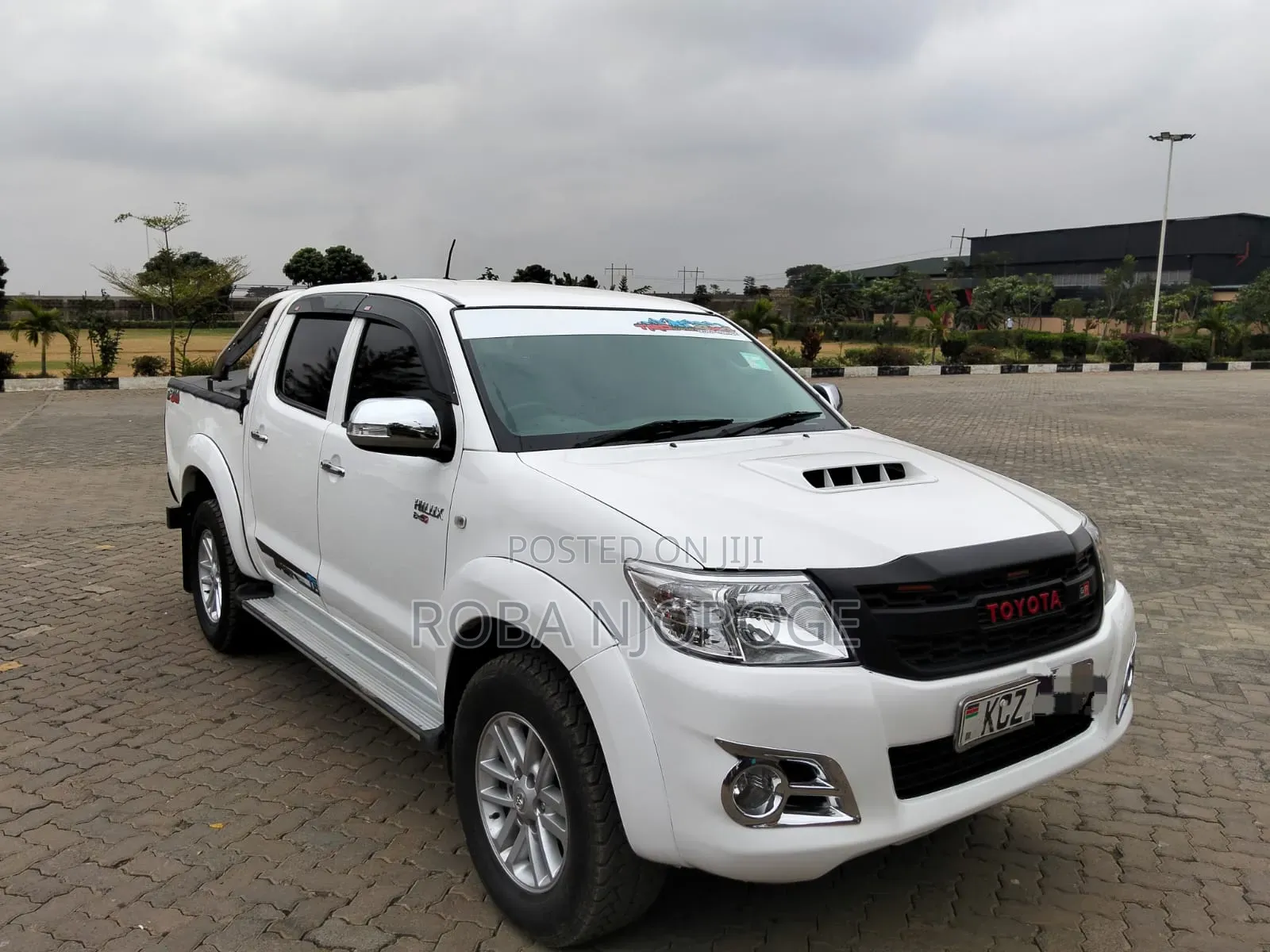 Toyota Hilux 3.0 D-4D 4x4 2014 Pearl