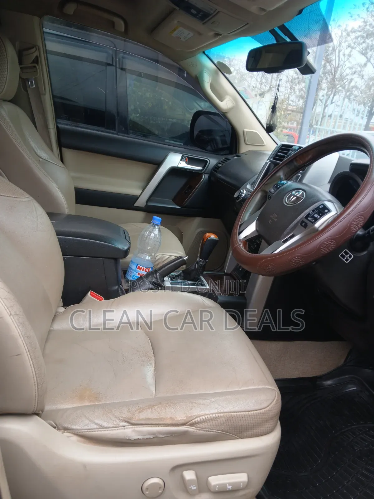 Toyota Land Cruiser Prado 2011 White