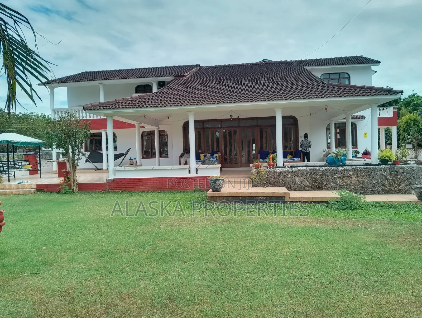 5bdrm Maisonette in Old Nyali for sale