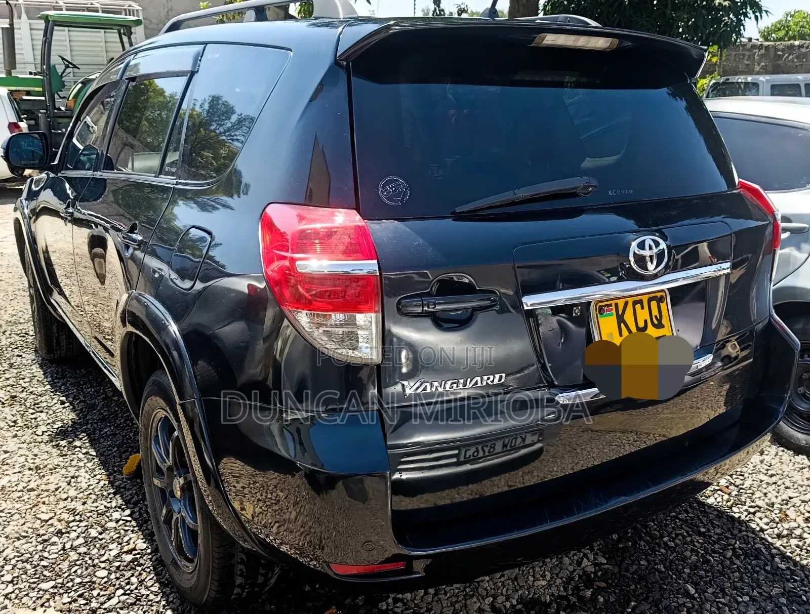 Toyota Vanguard 2012 Black