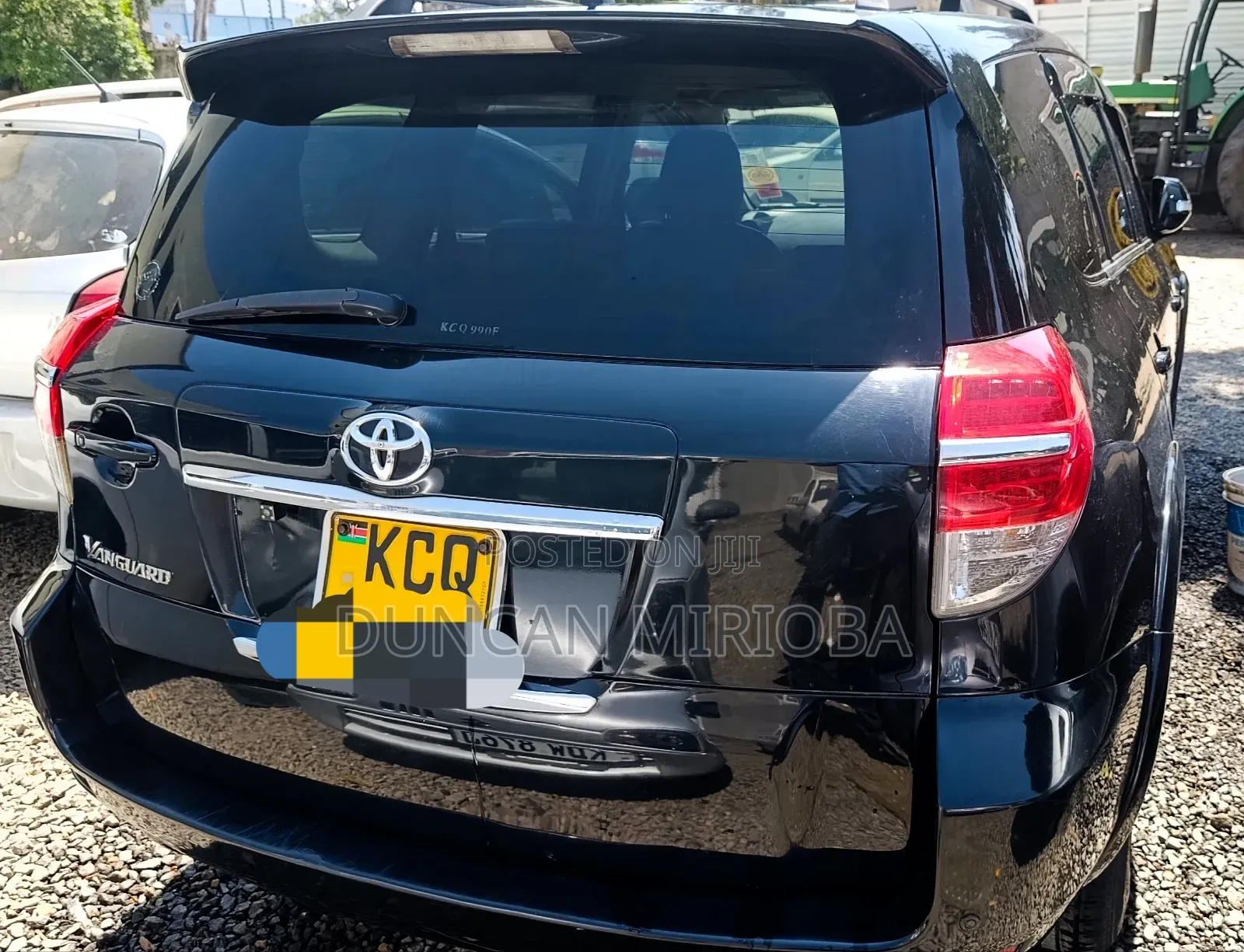 Toyota Vanguard 2012 Black