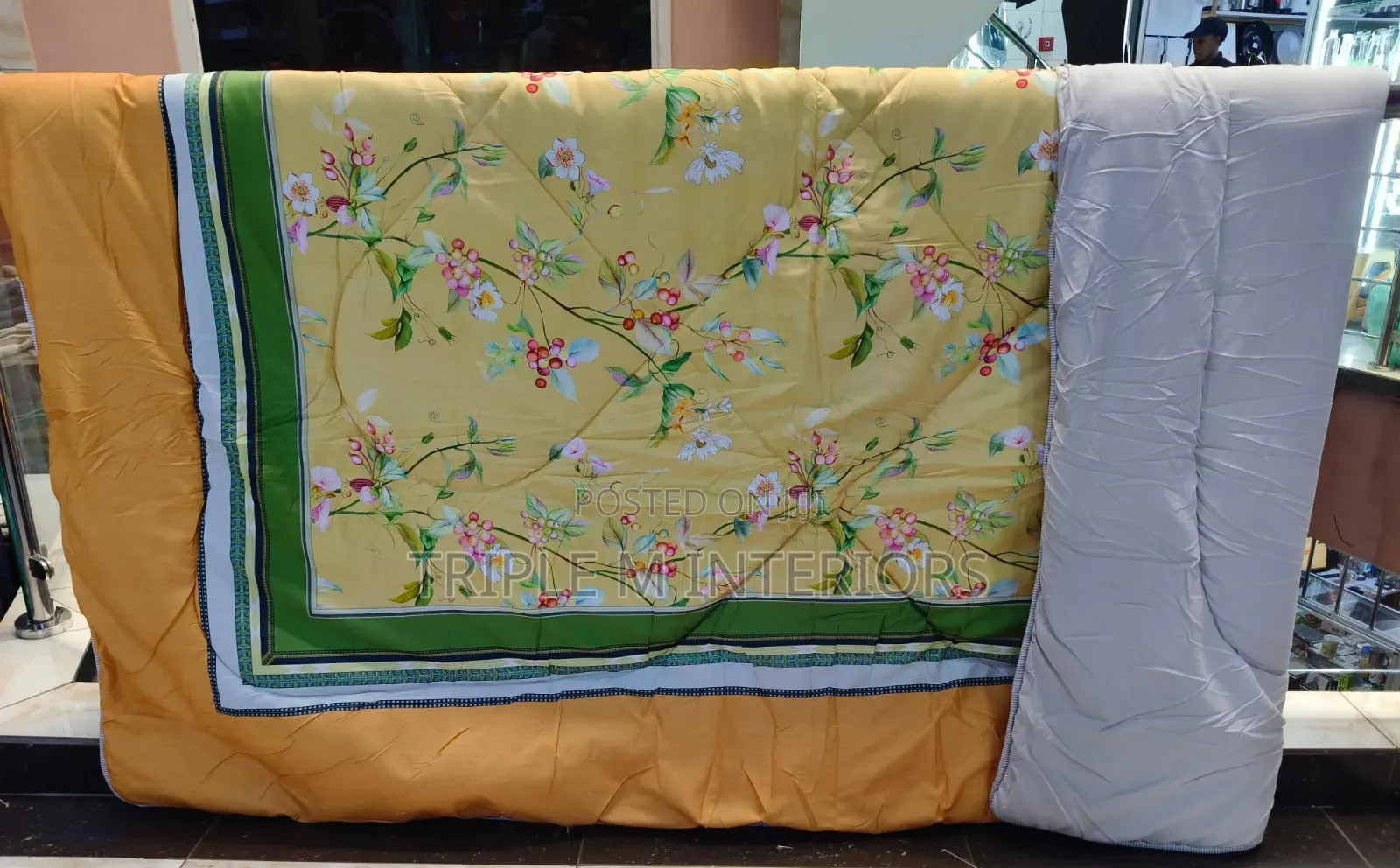 Premium Heavy 6 by 6 Binded Duvets Sets