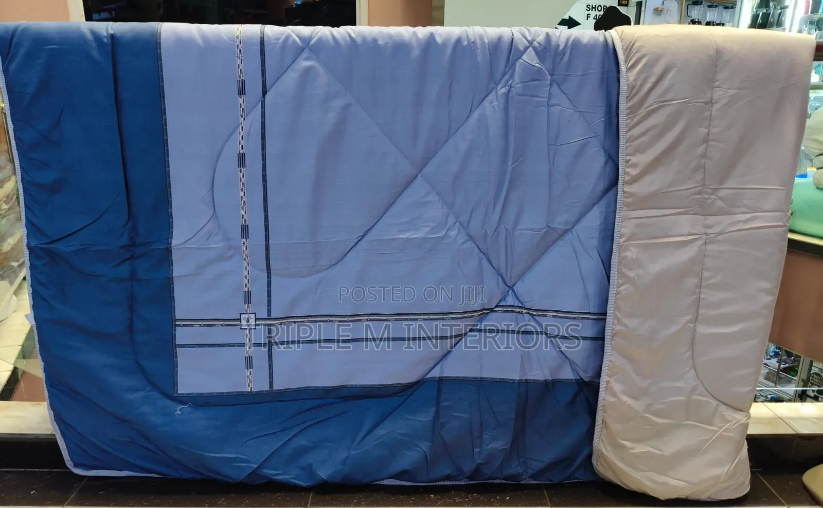 Modern 6 by 6 Binded Duvet Set for Modern Homes Interiors