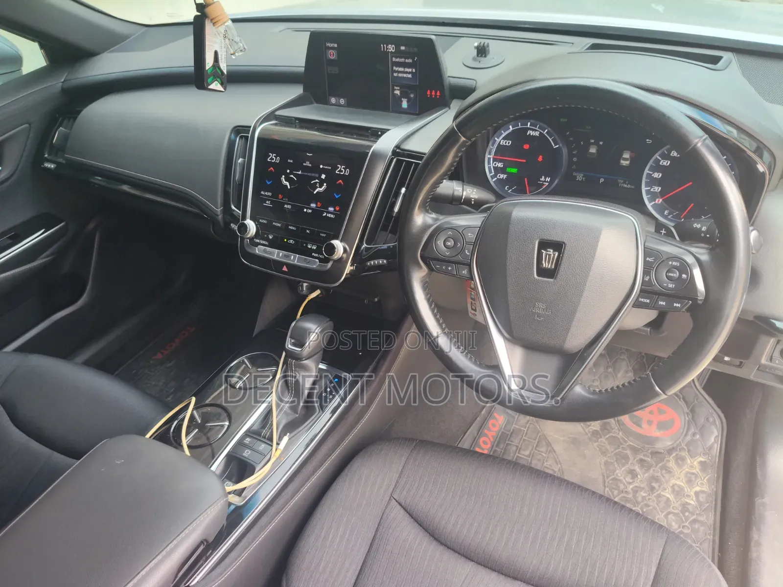 Toyota Crown 2018 Silver