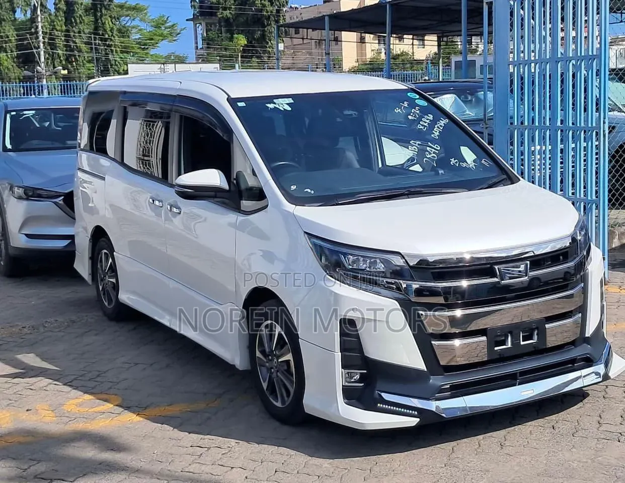 Toyota Noah 2020 Teal
