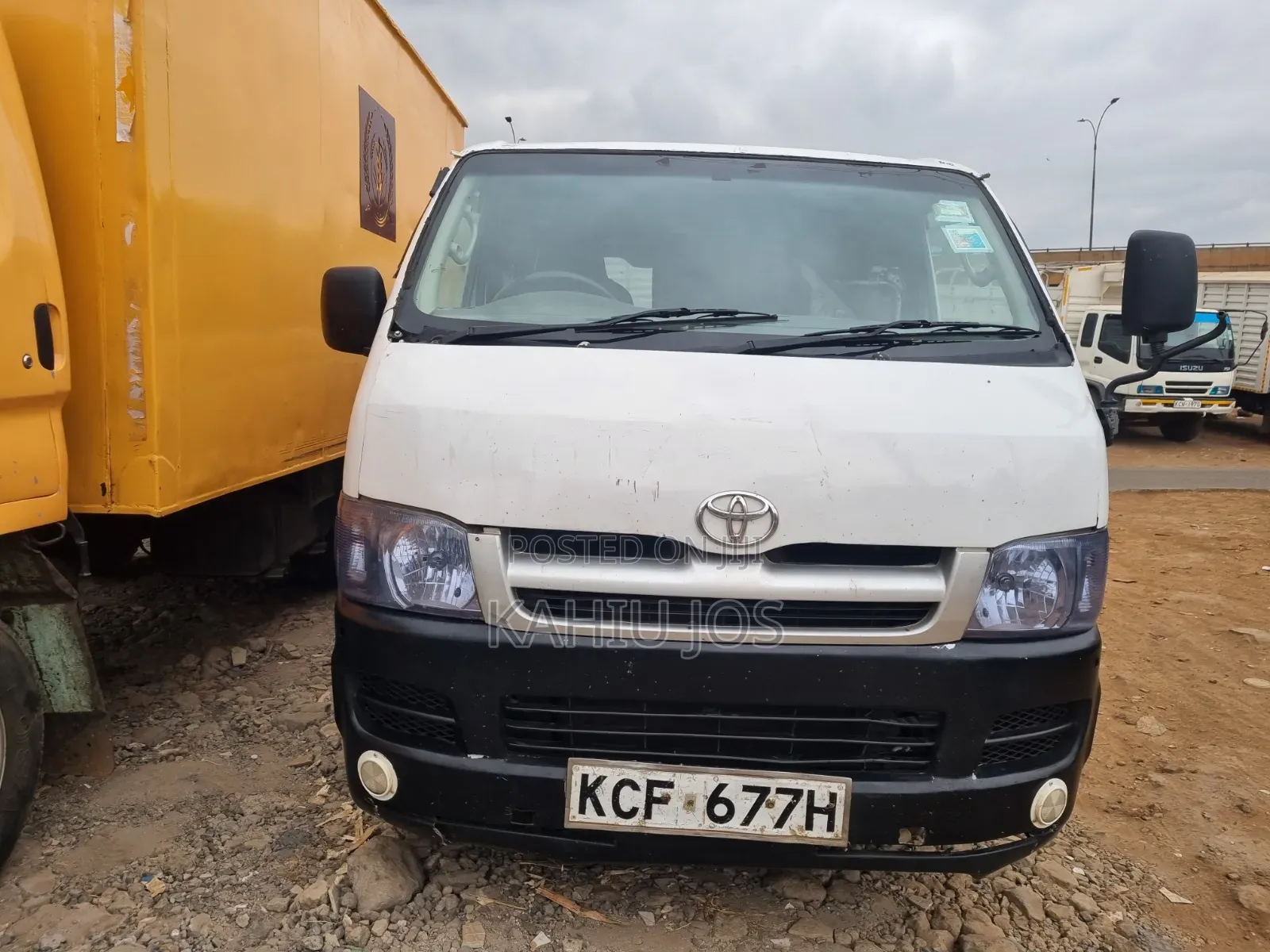 Toyota HiAce 2009 White