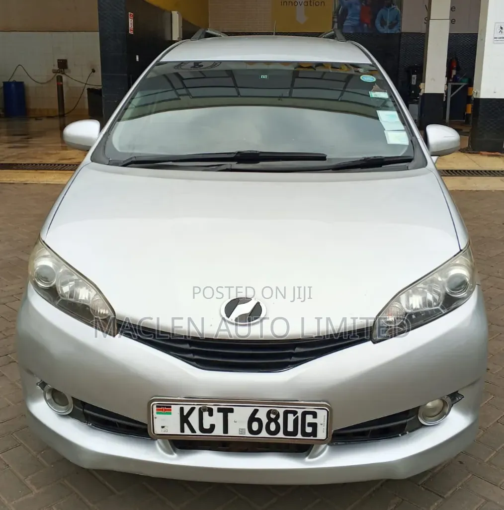 Toyota Wish 2011 Silver