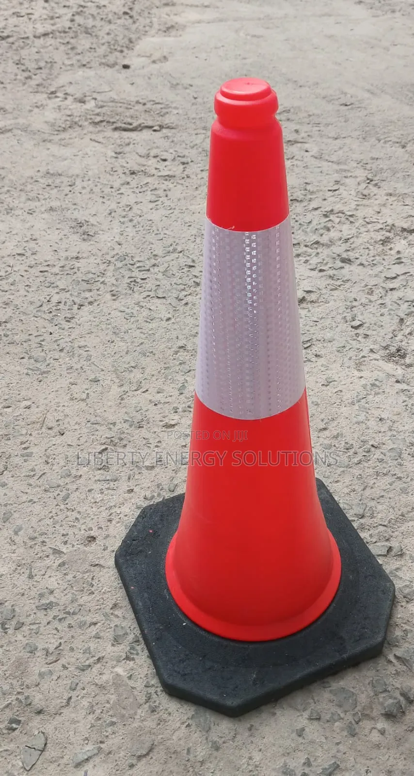 Heavy-Duty Traffic Cone 75cm