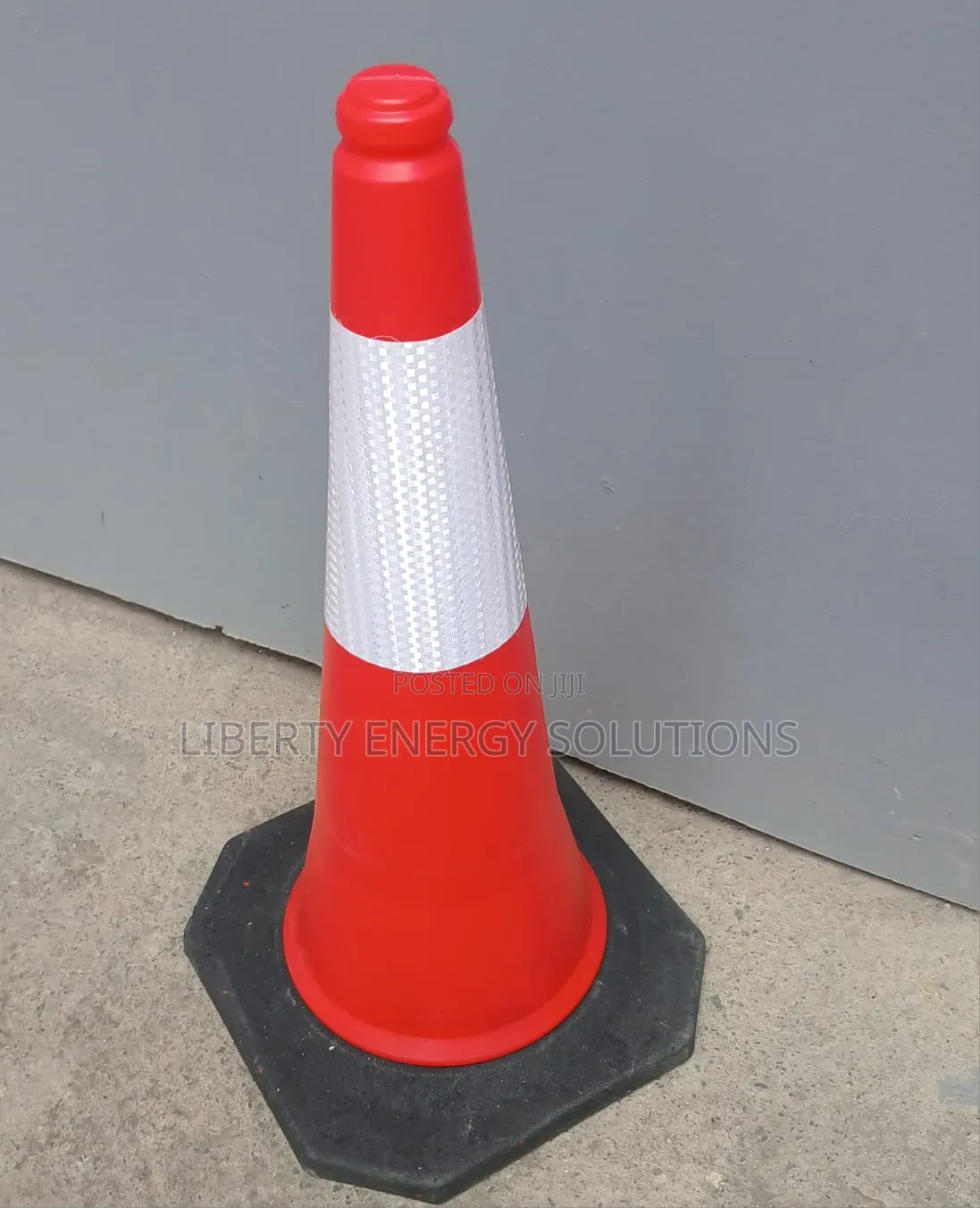 Heavy-Duty Traffic Cone 75cm